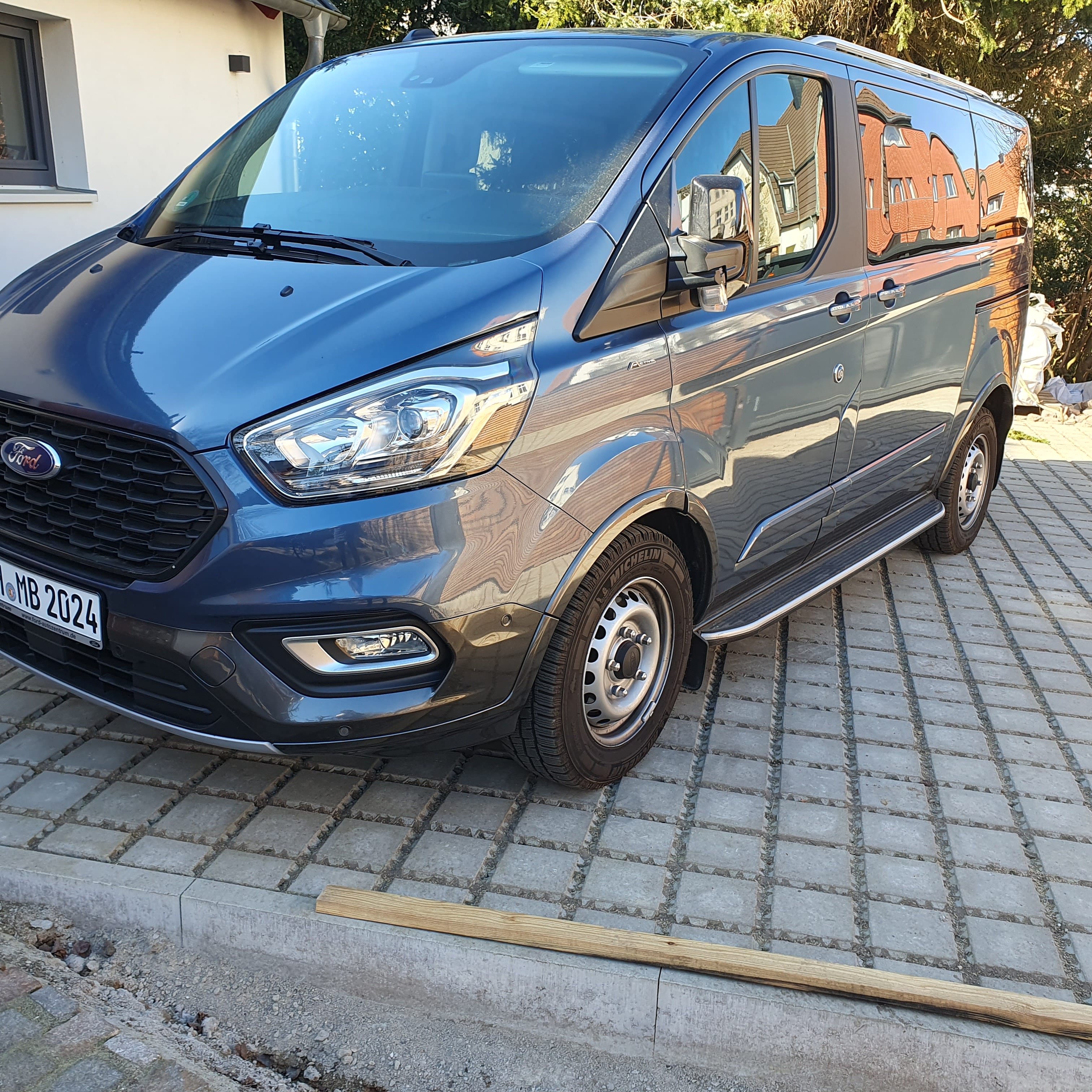 Ford Tourneo Custom, 2023, Diesel, Automatik, 7 Sitze