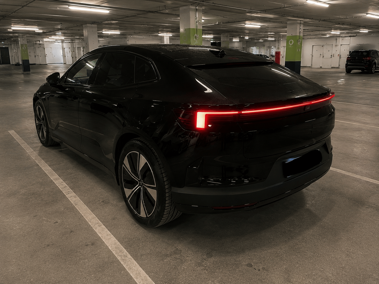 Polestar 4 Long Range Dual Motor med Ryggekamera
