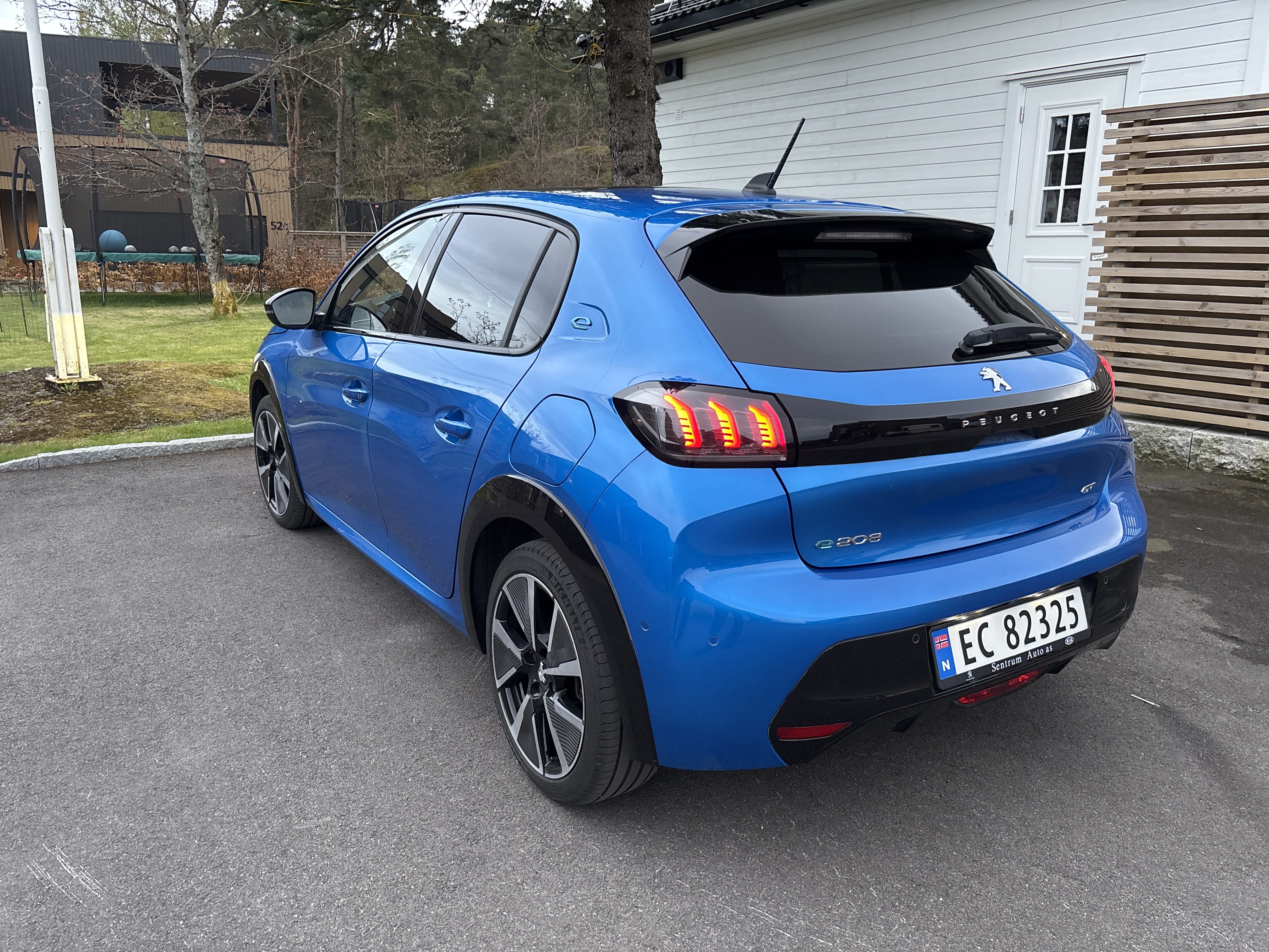 Peugeot 208 GT Line med GPS