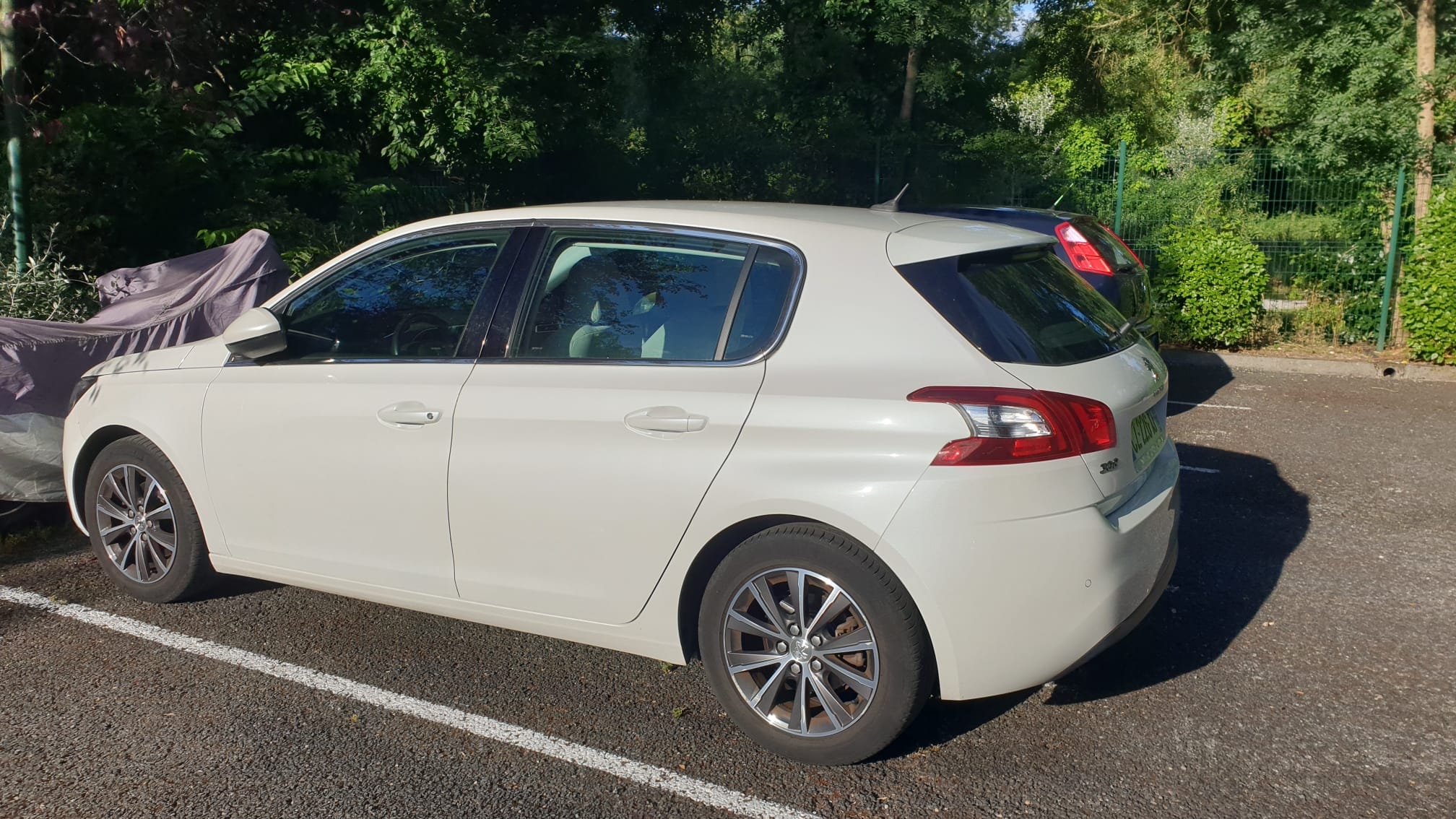 Peugeot 308 avec GPS