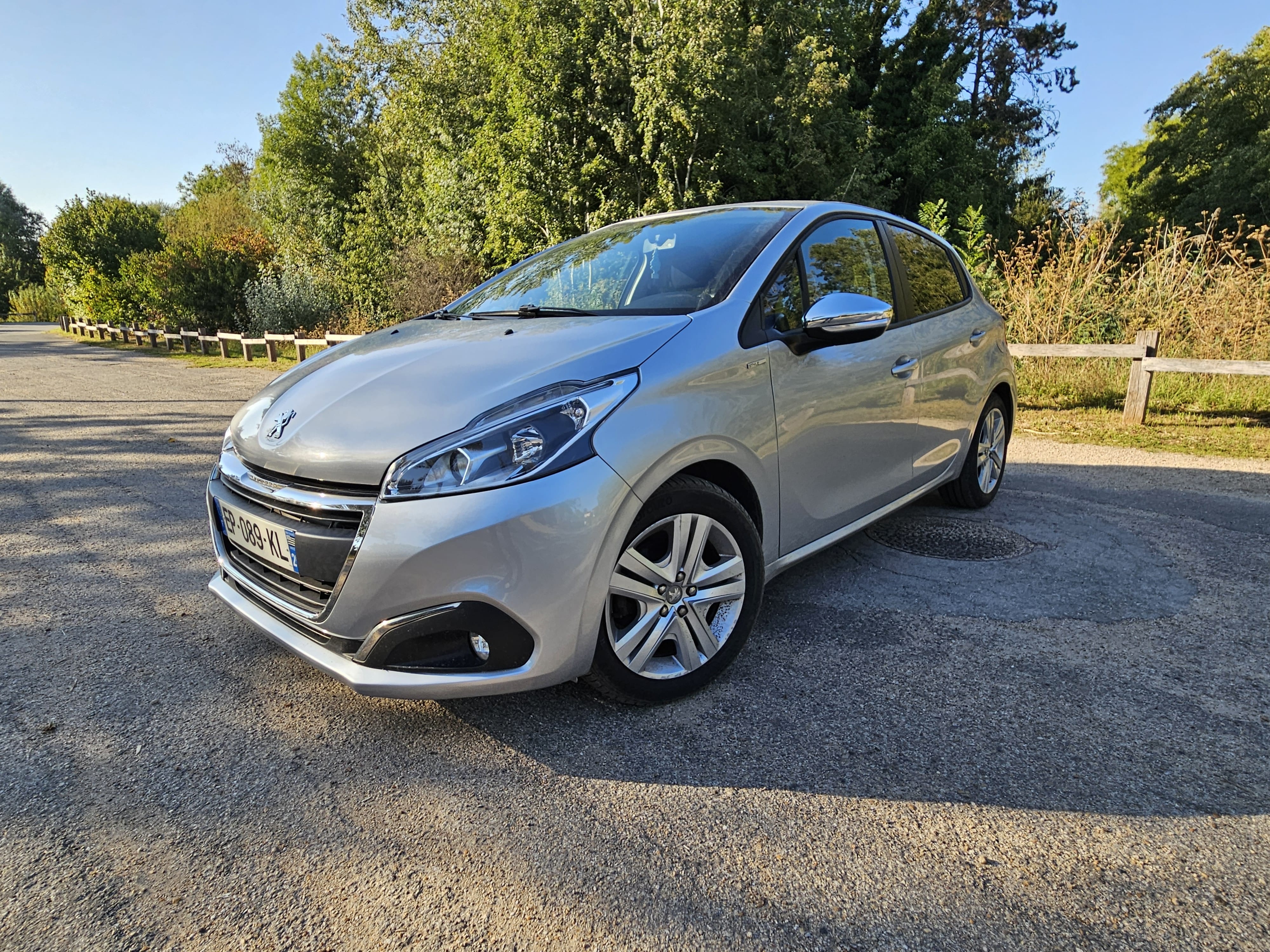 Peugeot 208, 2017, Essence 95