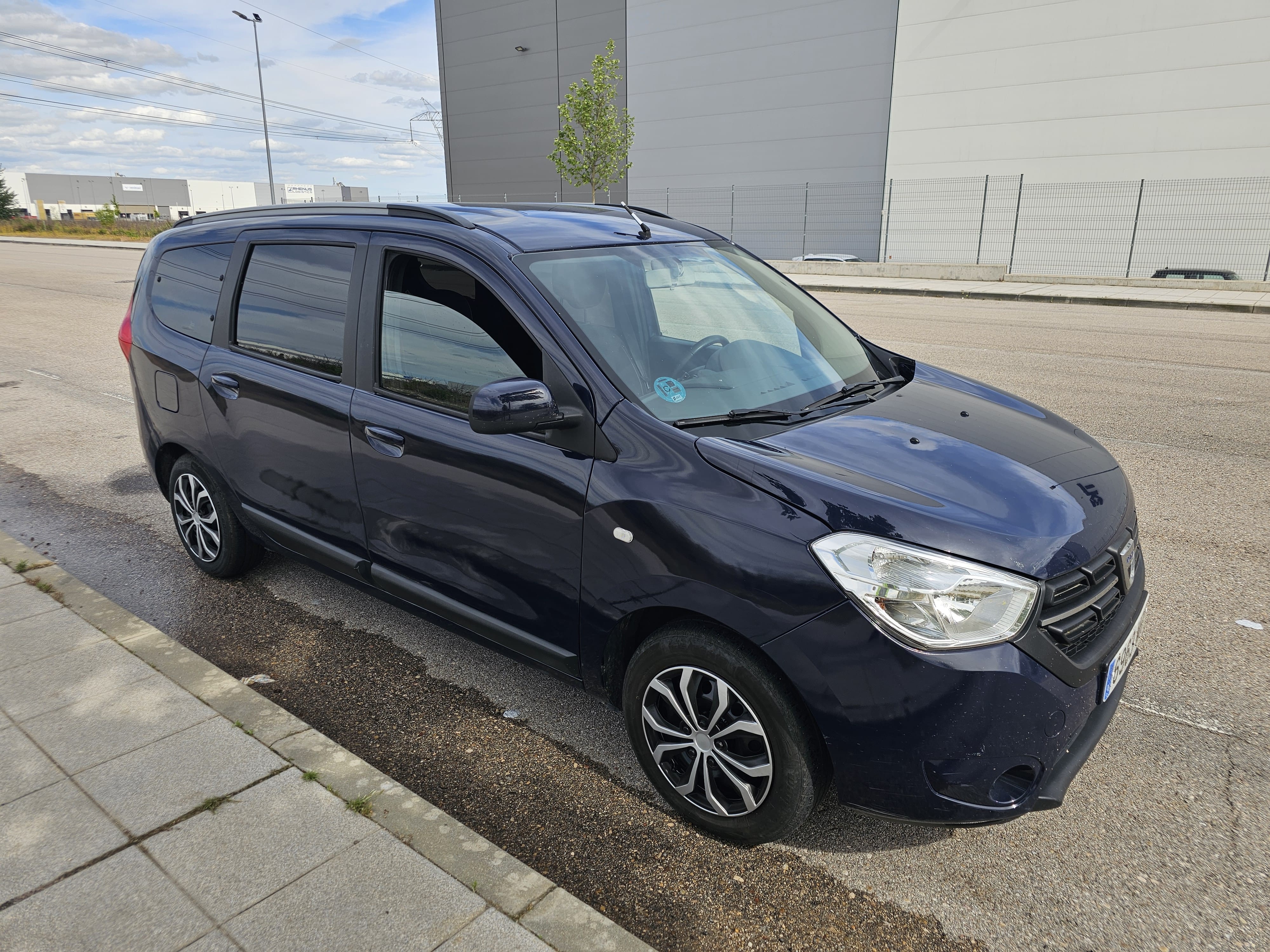 Dacia Lodgy