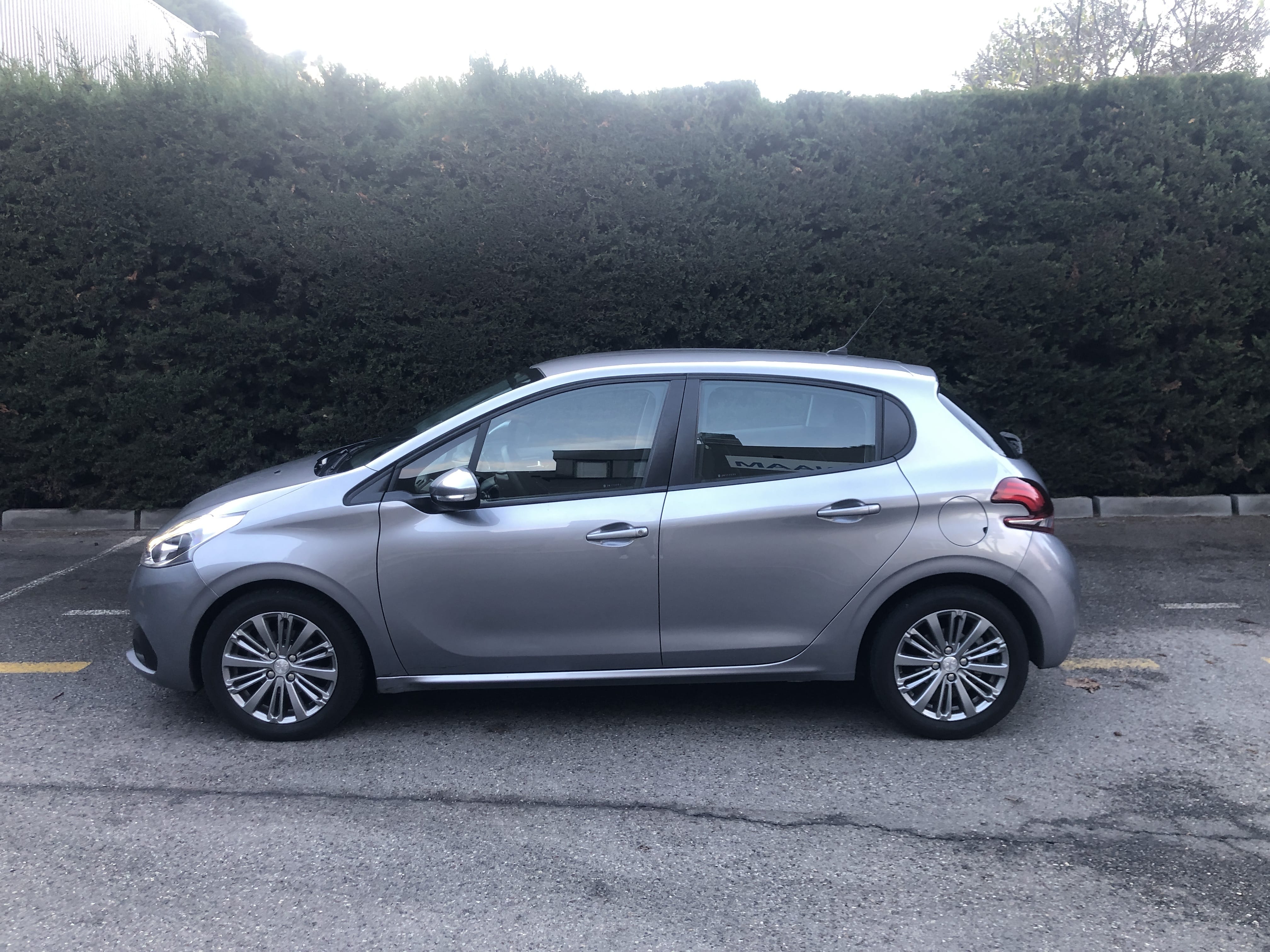 Peugeot 208 avec Climatisation