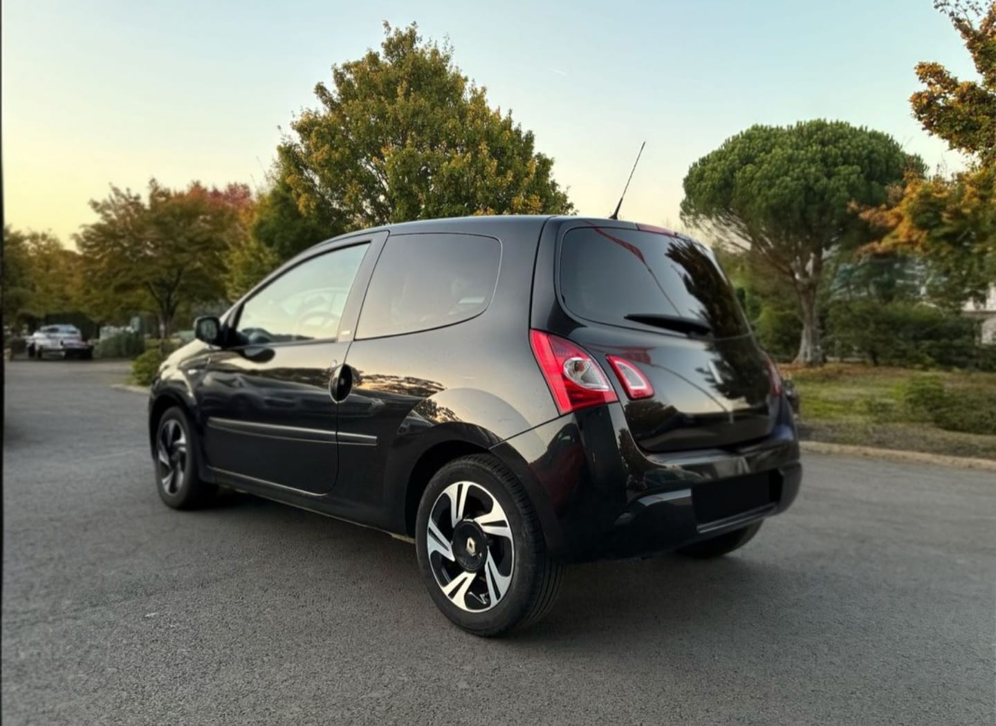 Renault Twingo II automatique 5 chevaux fiscaux 1.2 16 V 75 ch avec Régulateur de vitesse