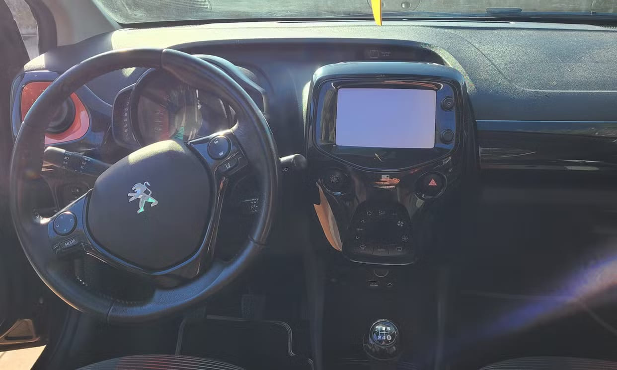 Peugeot 108 Cabriolet avec Audio Bluetooth