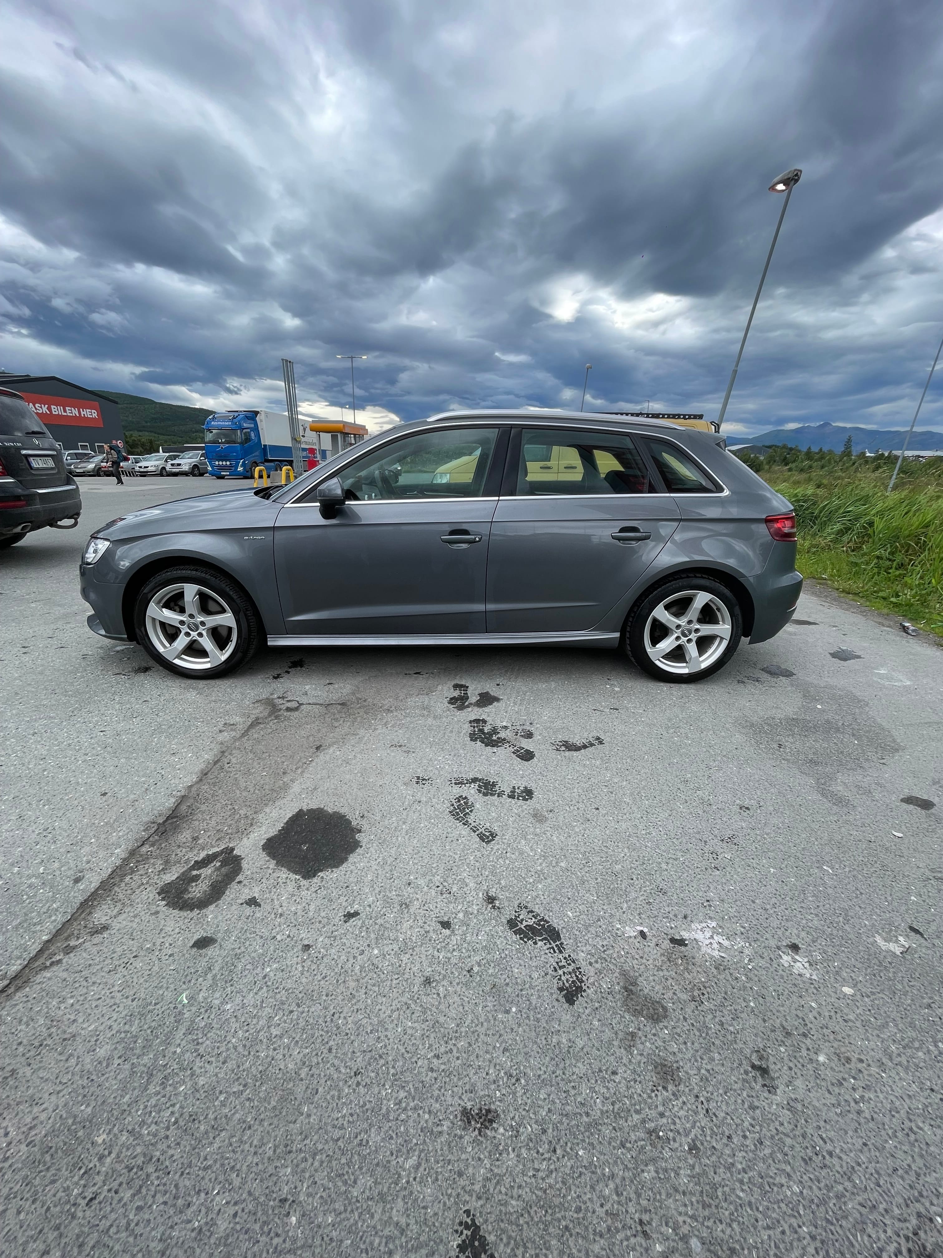 Audi A3 Sportback e-tron med Aircondition
