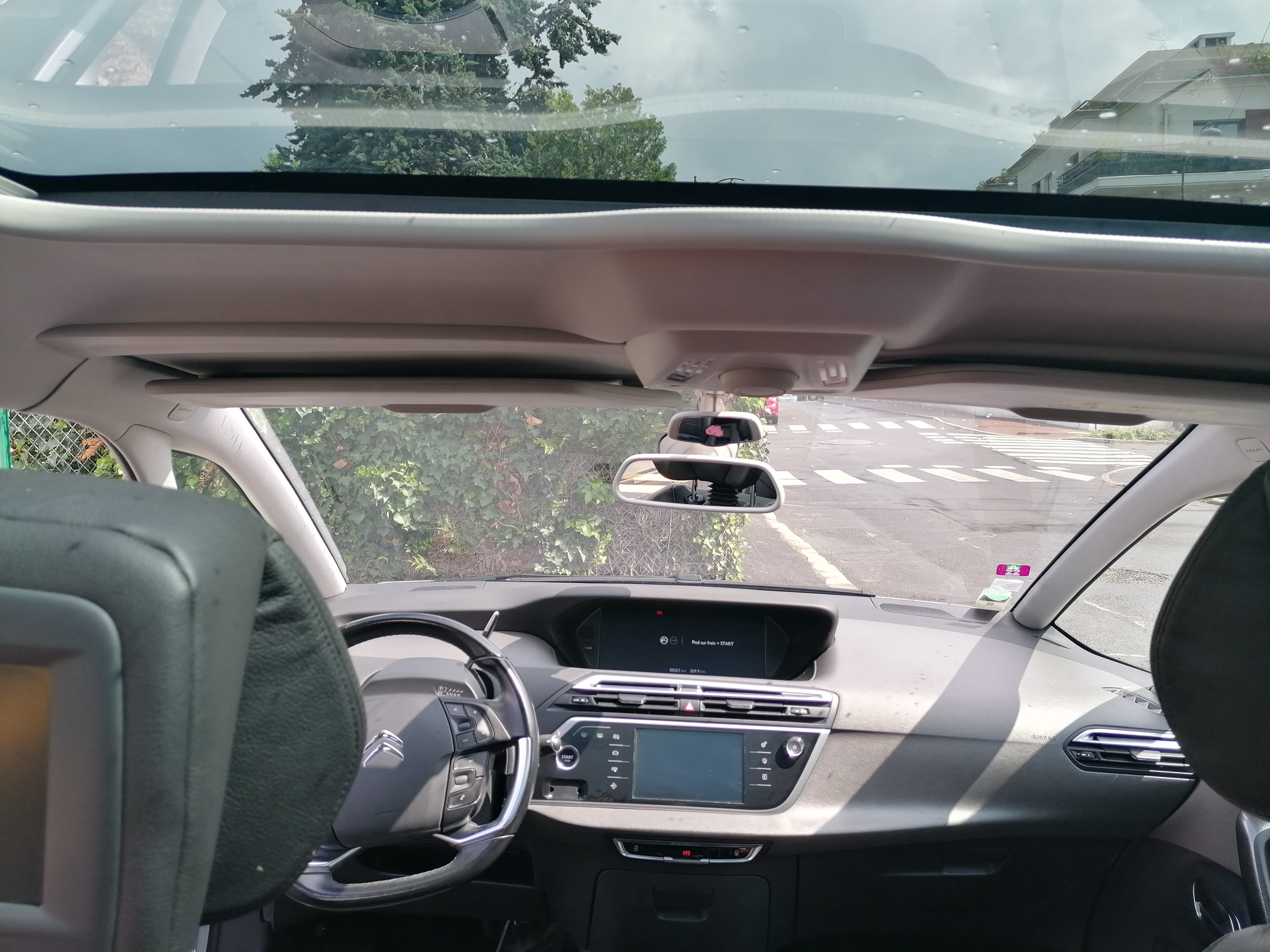 Citroen C4 Grand Picasso avec Siège bébé
