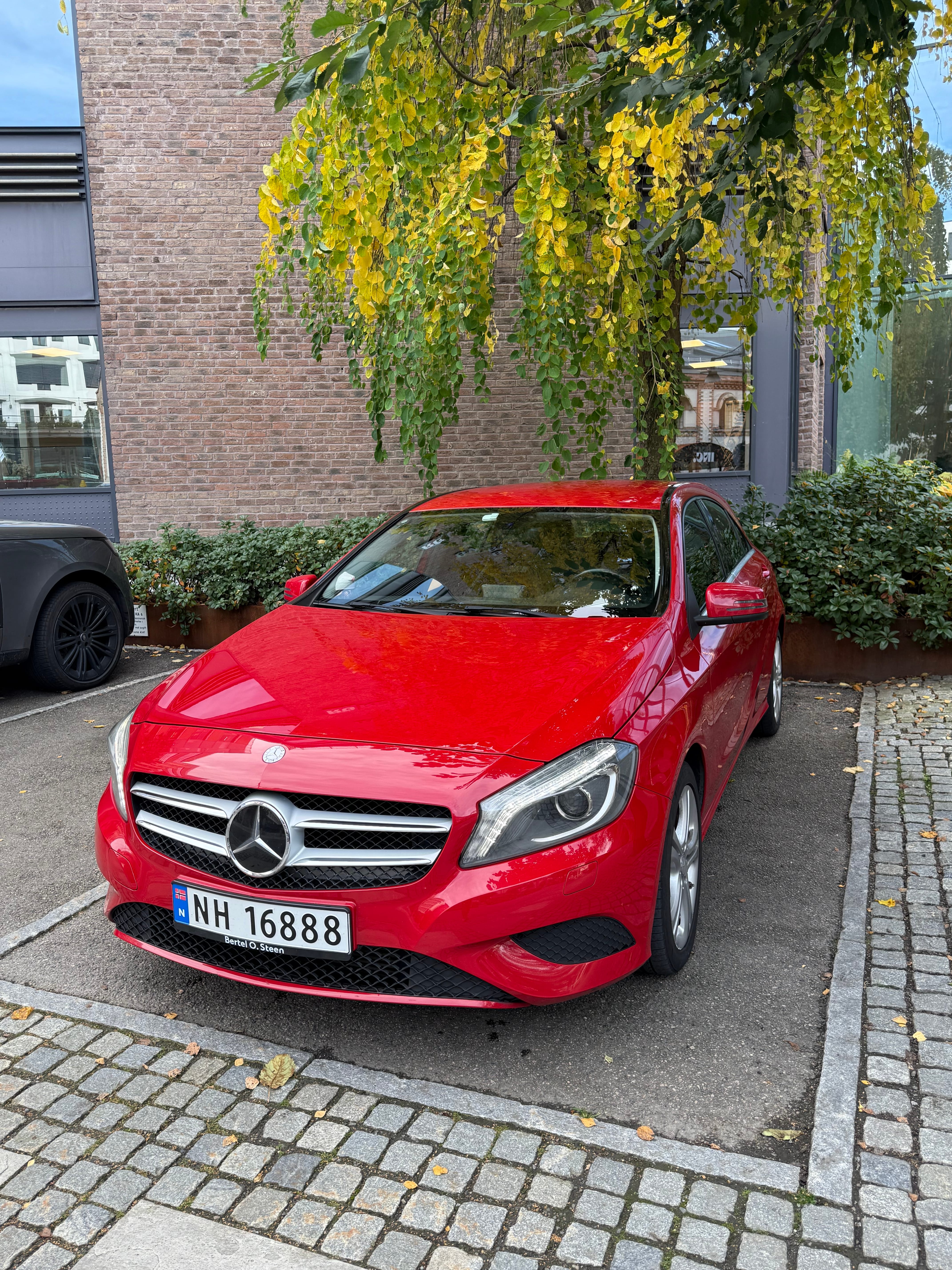Mercedes-Benz A-Klasse 180 mit USB-Ladeanschlüsse