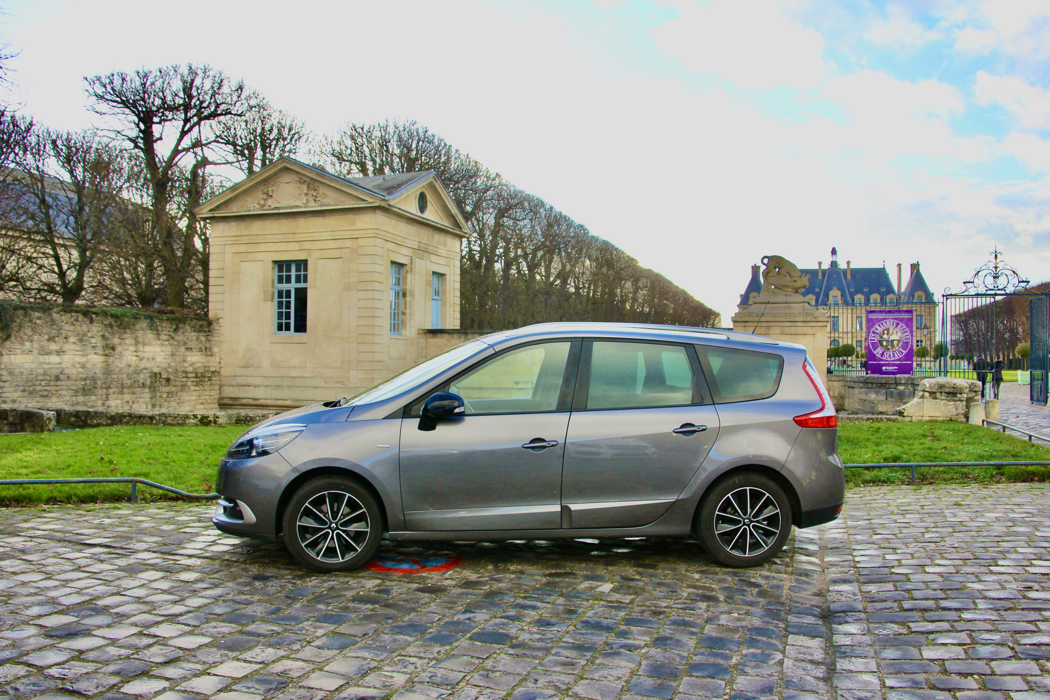 Renault Grand Scenic avec Climatisation