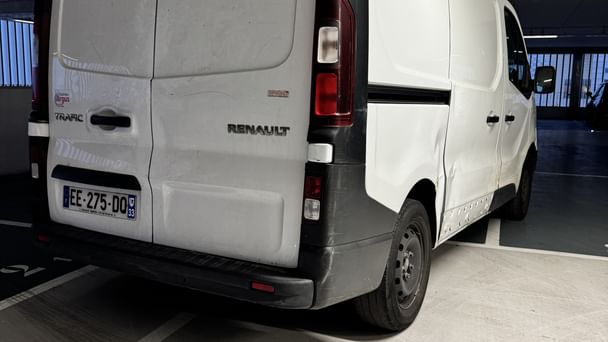 Renault Trafic Louez un utilitaire Gare ST Jean Idéal pour déménagements et transports professionnels avec Climatisation