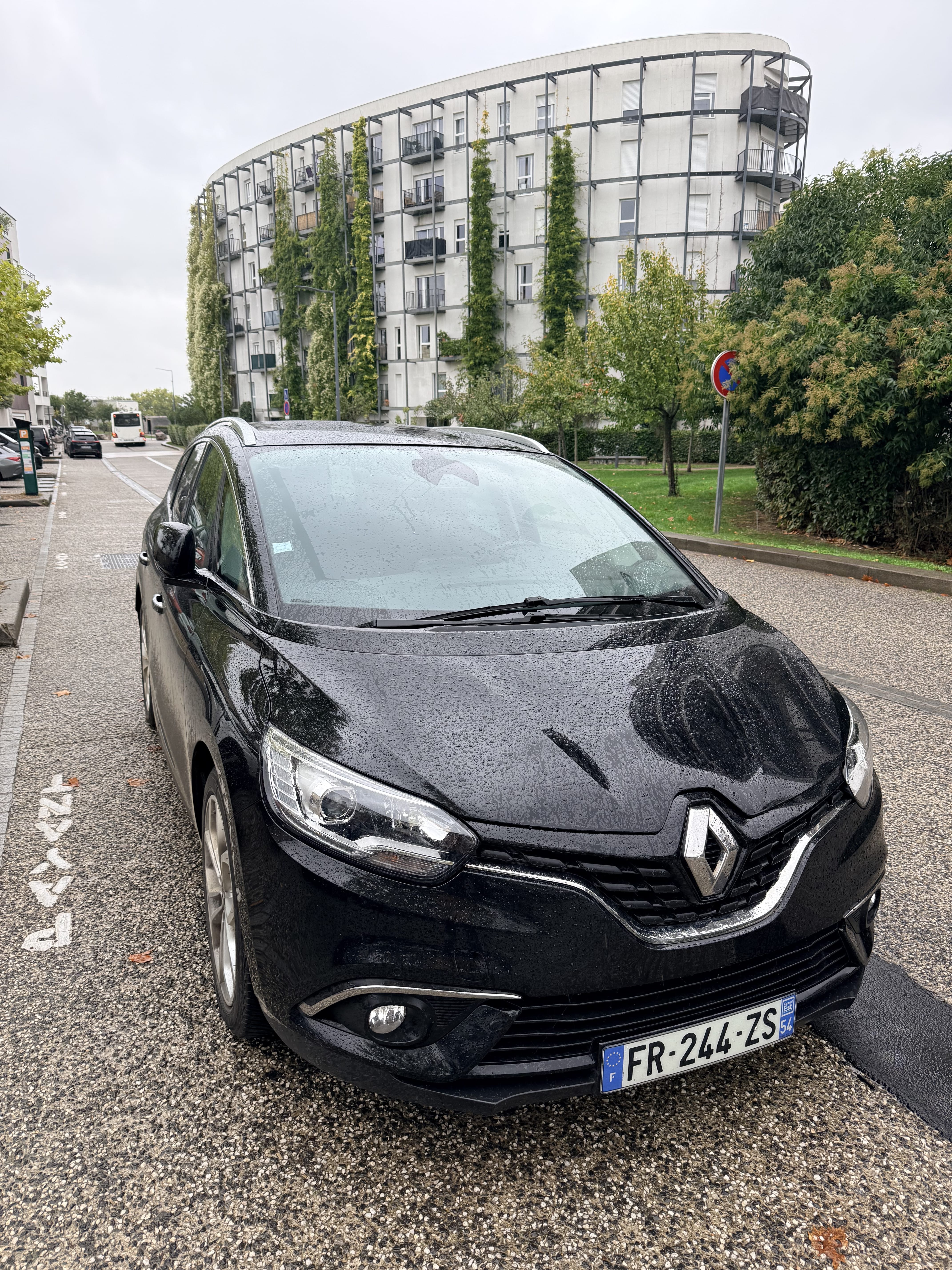 Renault Grand Scenic, 2020, Essence 95, automatique, 7 places
