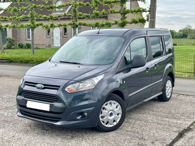 Ford Tourneo Connect Airport - Hotel - Villa - Alcudia con Entrada de Audio/iPod