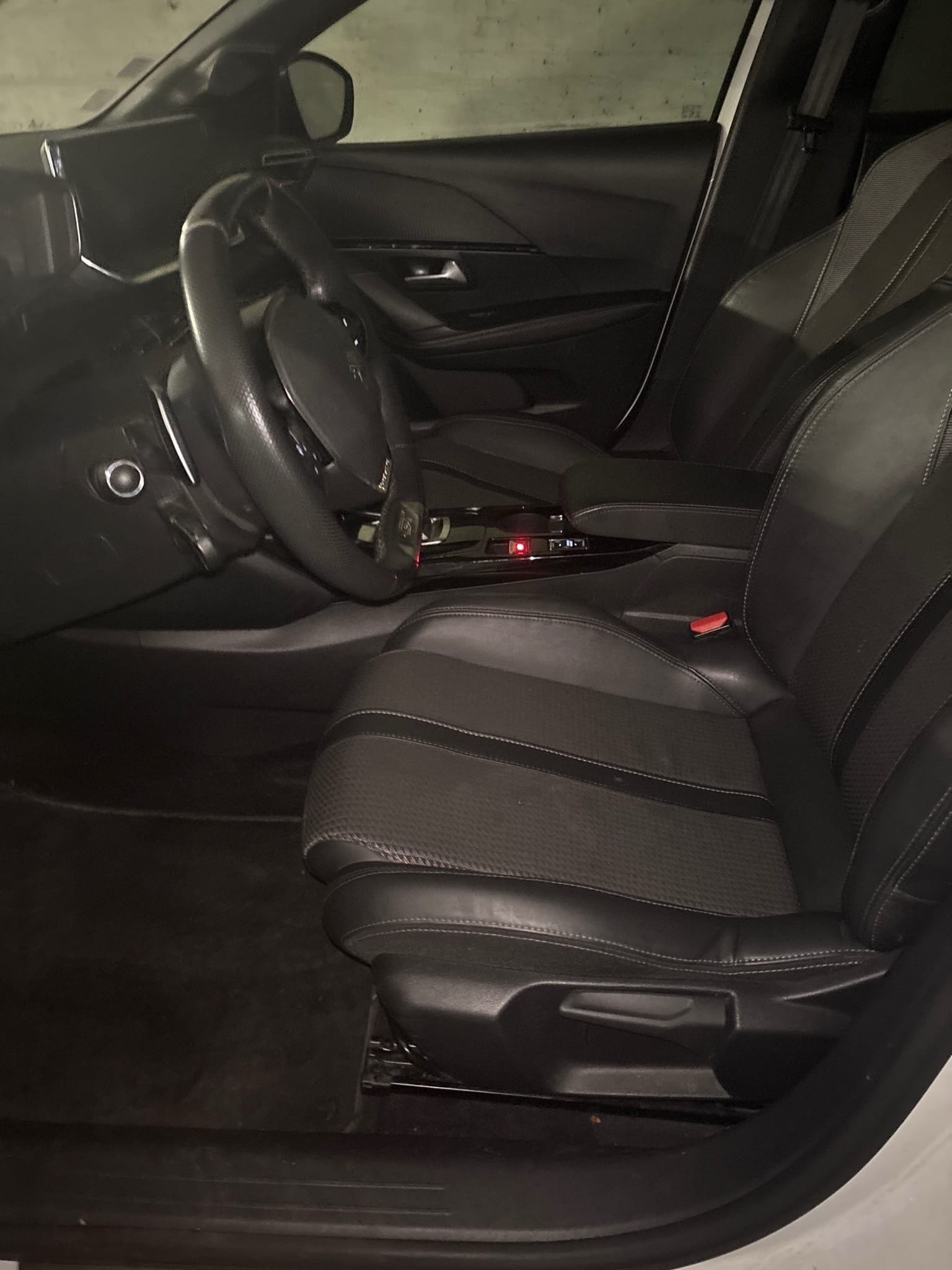 Peugeot 208 avec Régulateur de vitesse