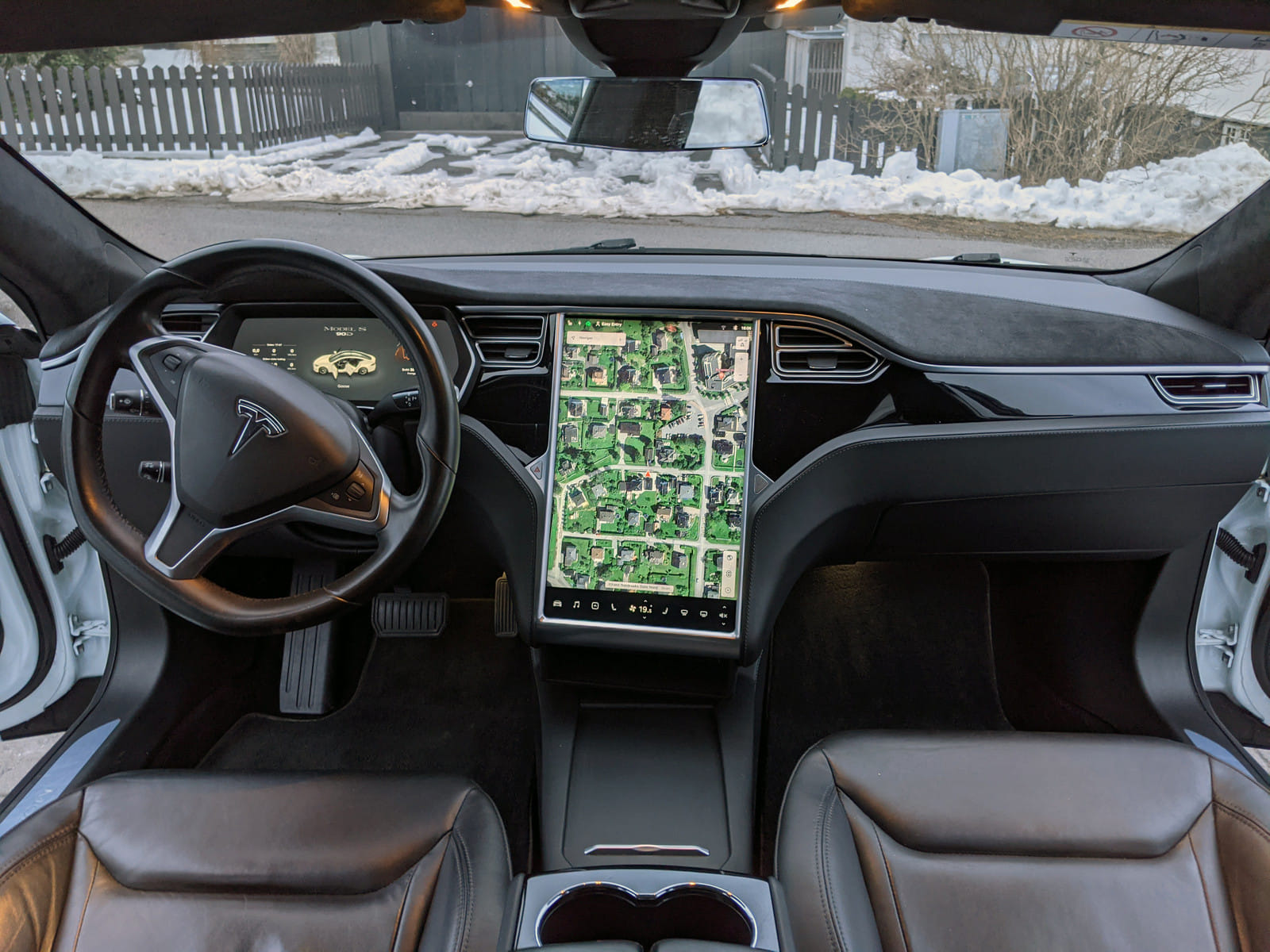 Tesla Model S with Cruise control