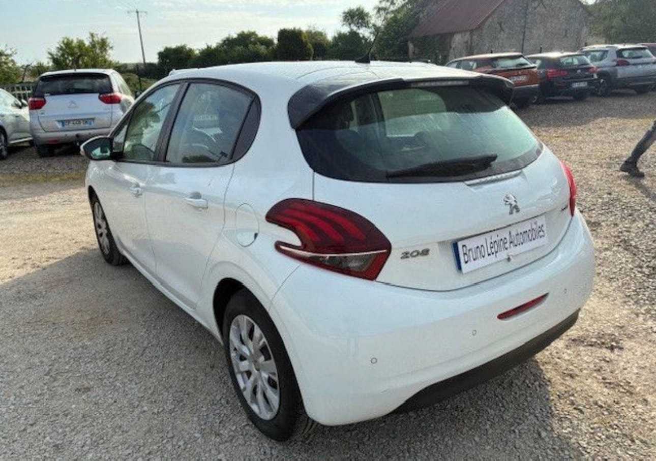 Peugeot 208 Automatique Diesel avec GPS