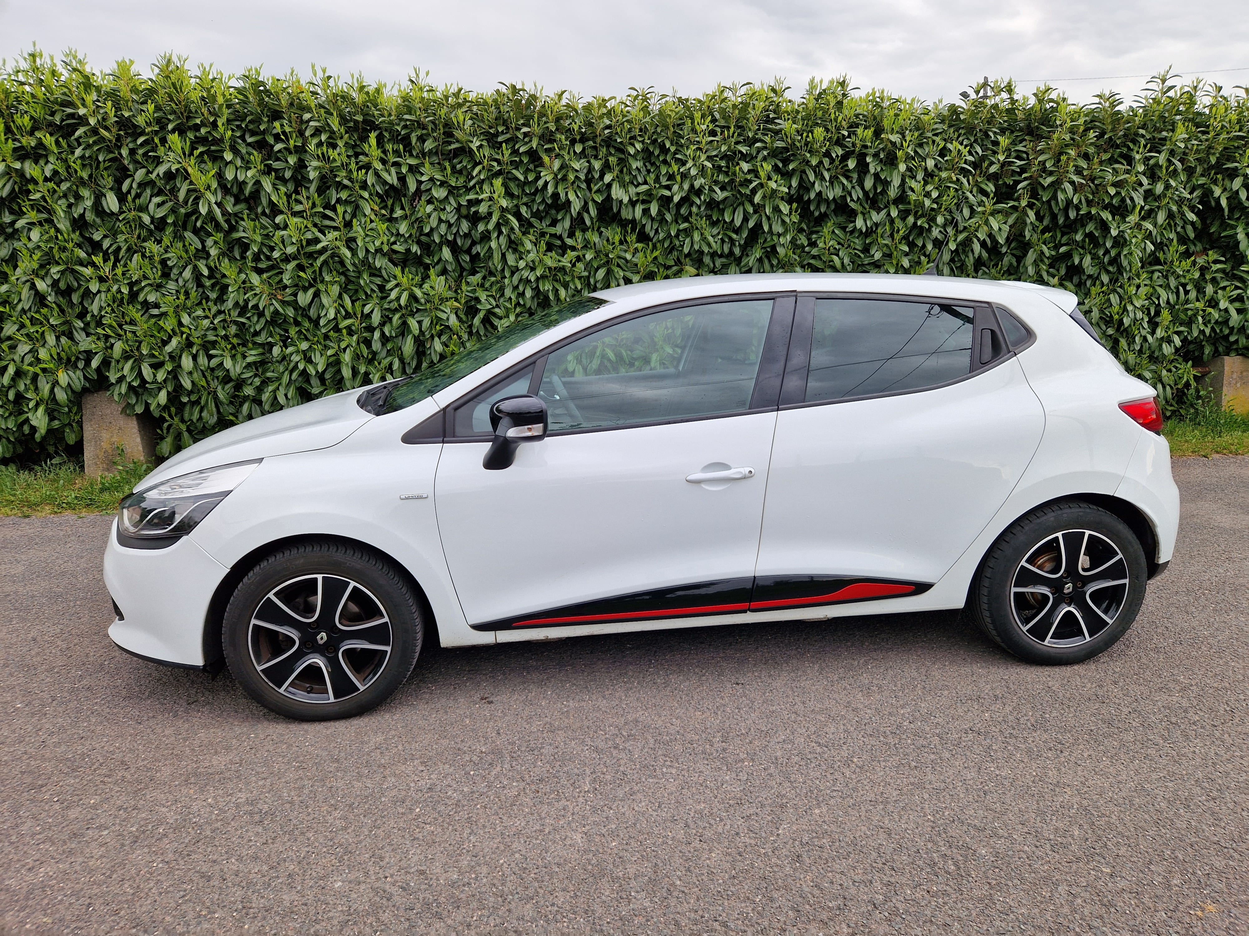 Renault Clio avec Climatisation