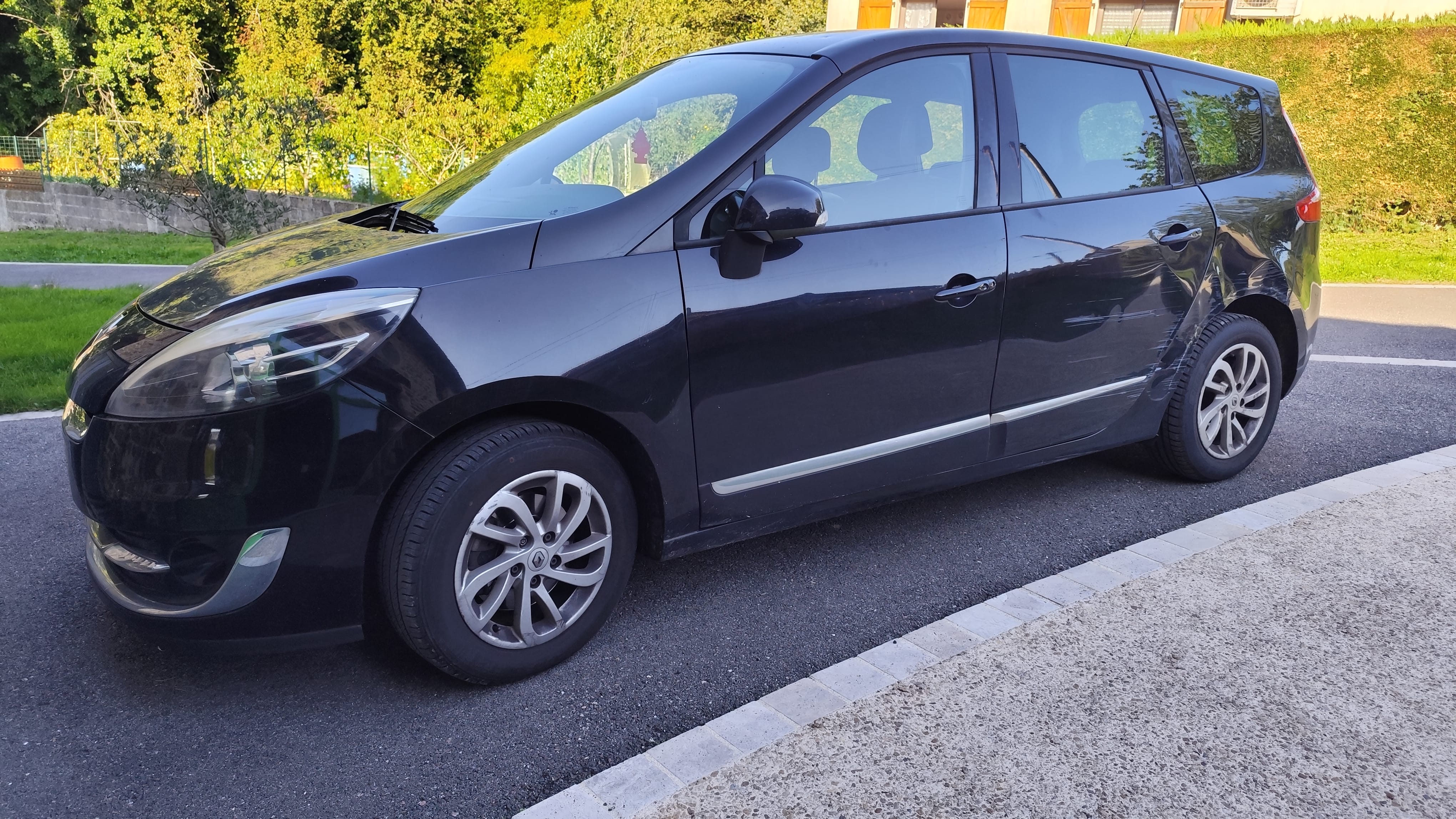 Renault Grand Scenic, 2013, Diesel, 7 places