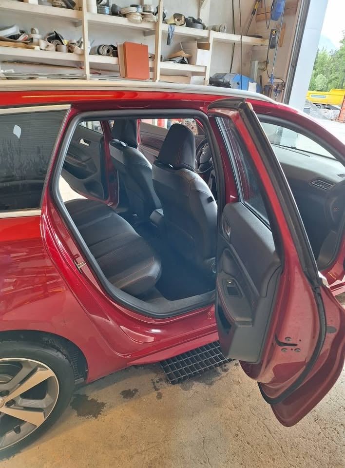 Peugeot 308 SW 1.6 HDI GT med Babysete