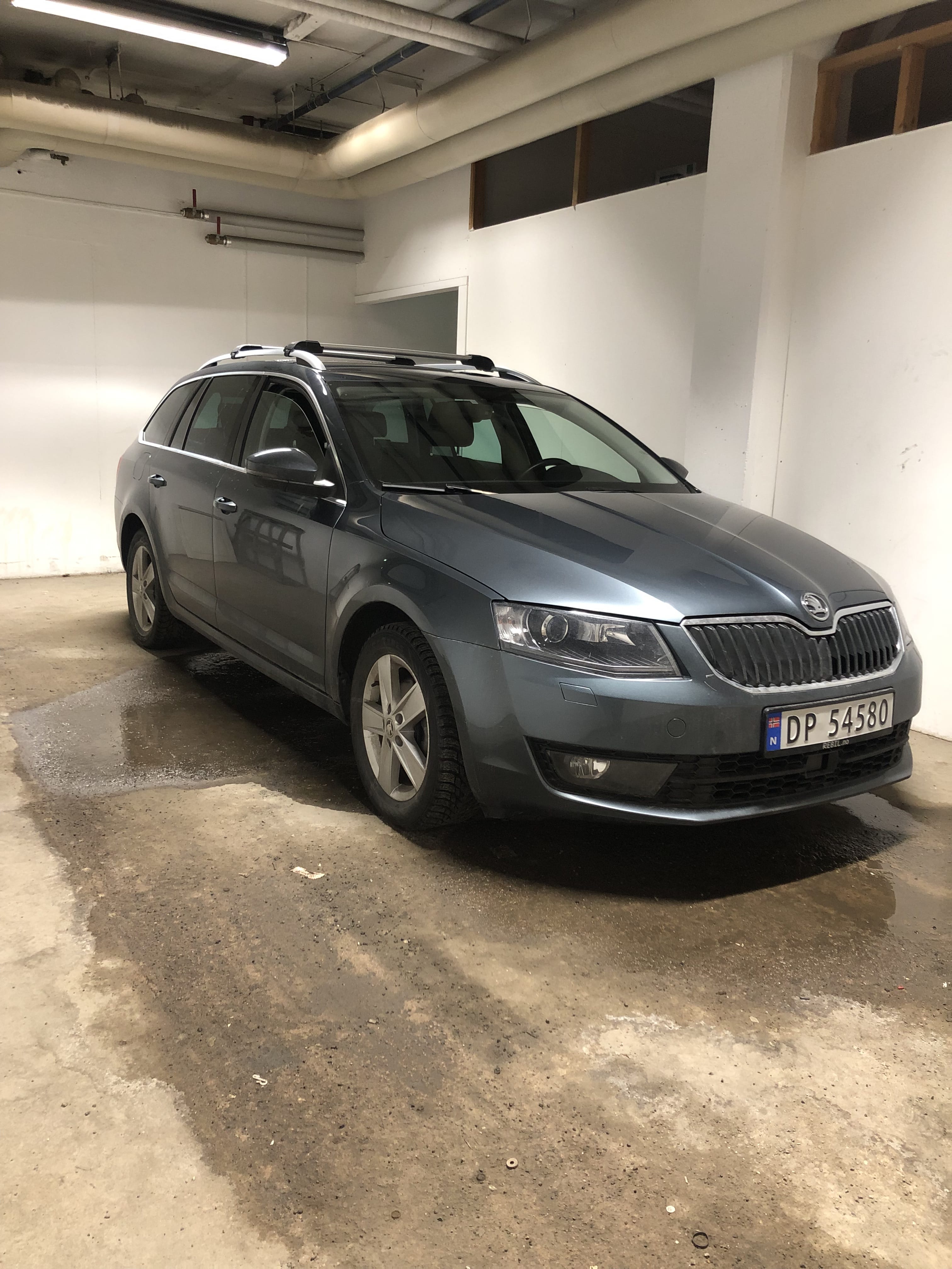 Skoda Octavia Combi Automat turbo bensin 140 hk with Baby seat