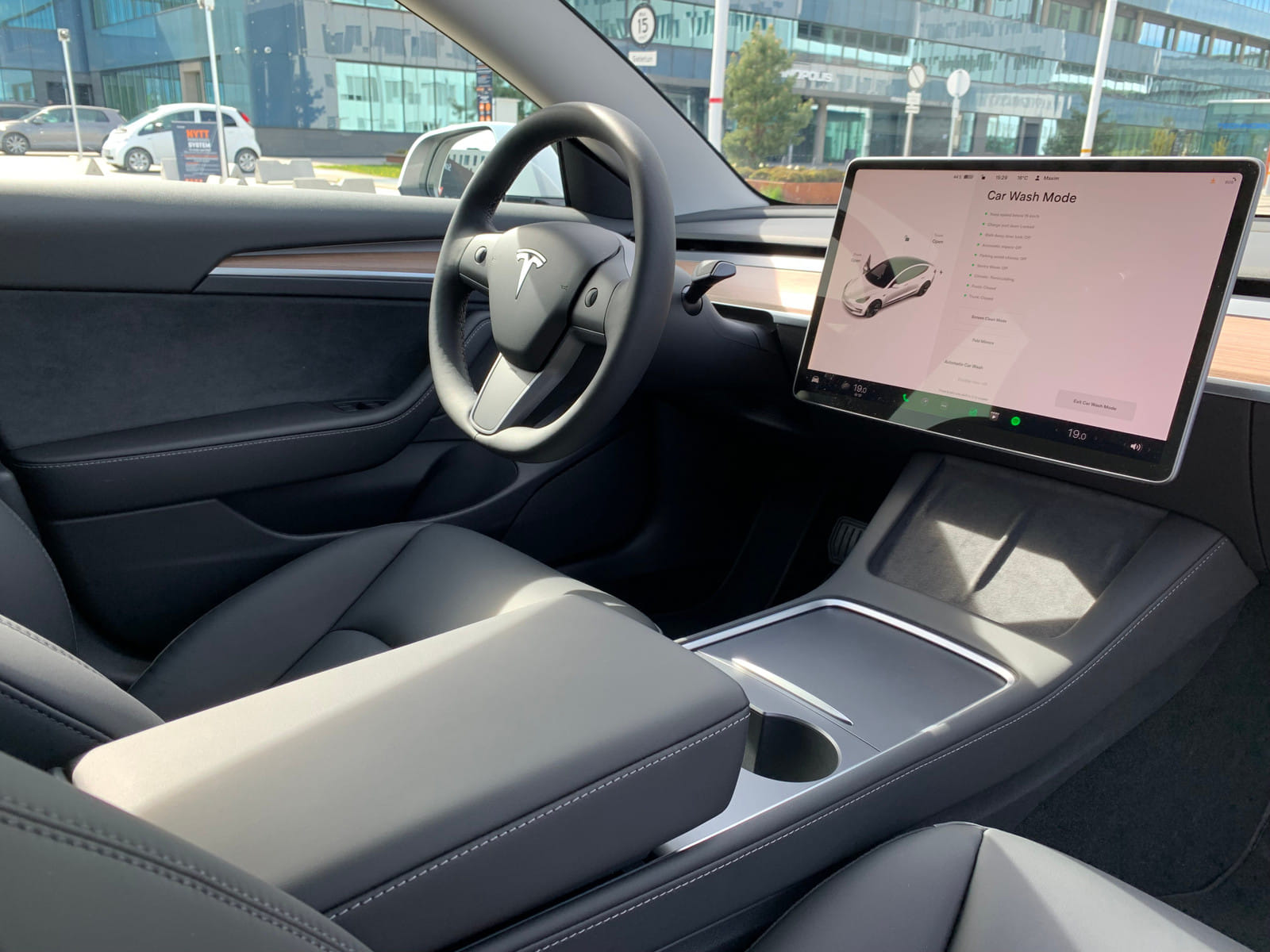 Tesla Model 3 Long Range with Dashcam