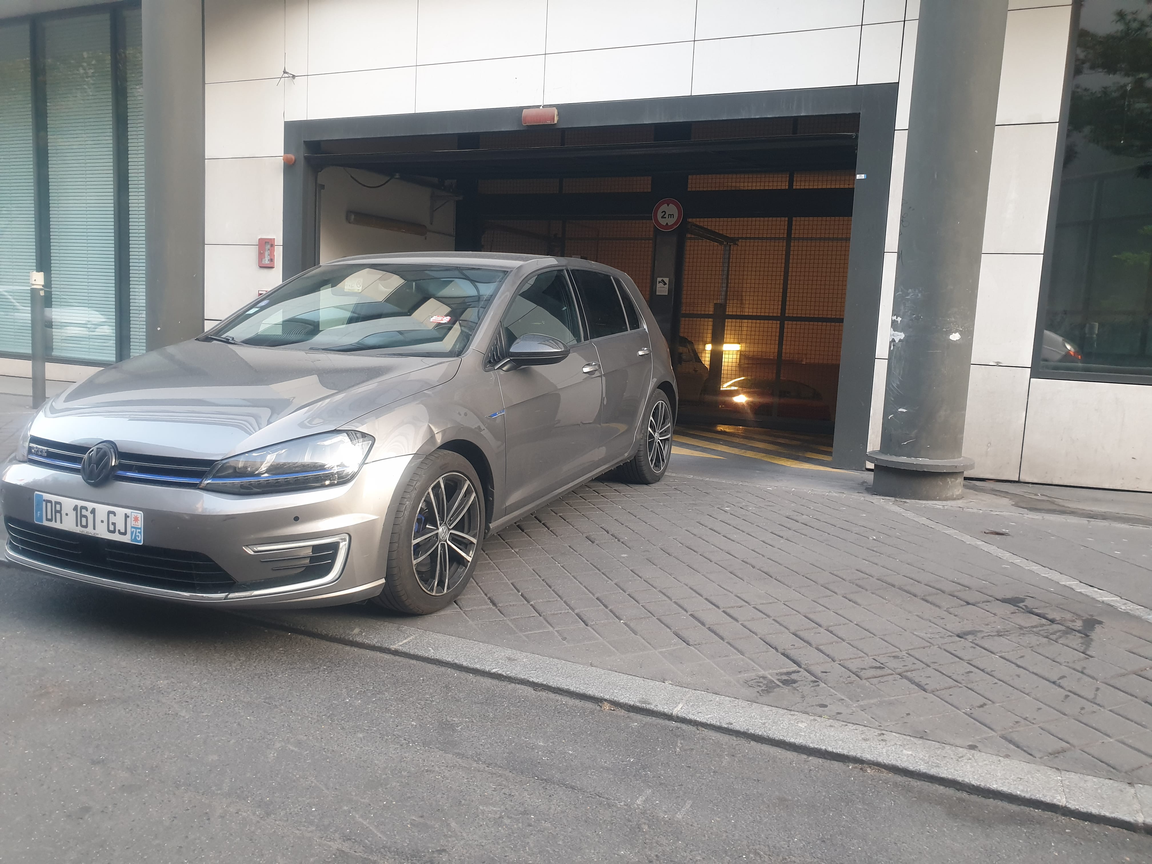 Volkswagen Golf GTE, 2015, Essence 95 / Électrique (hybride), automatique