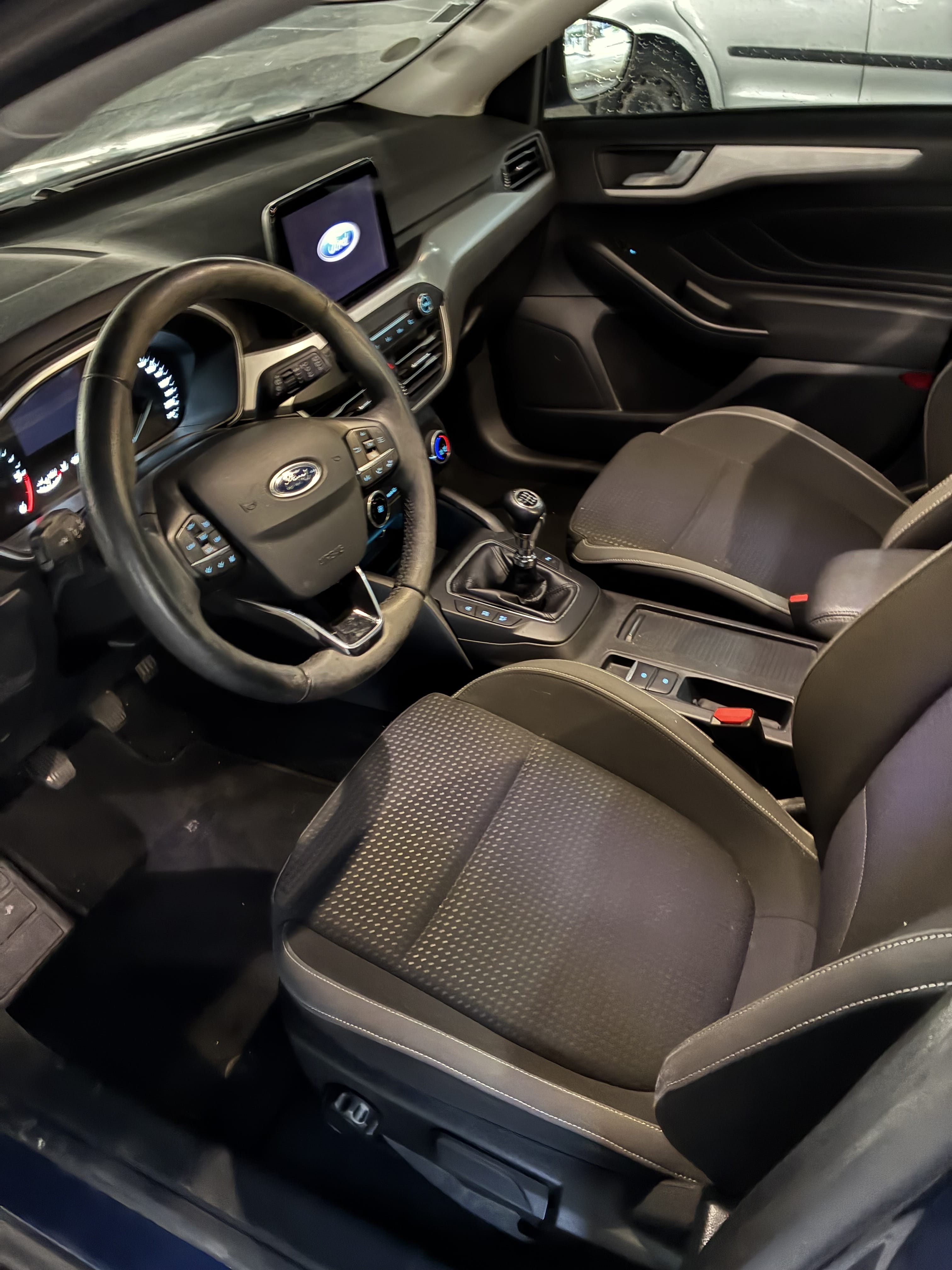 Ford Focus avec GPS