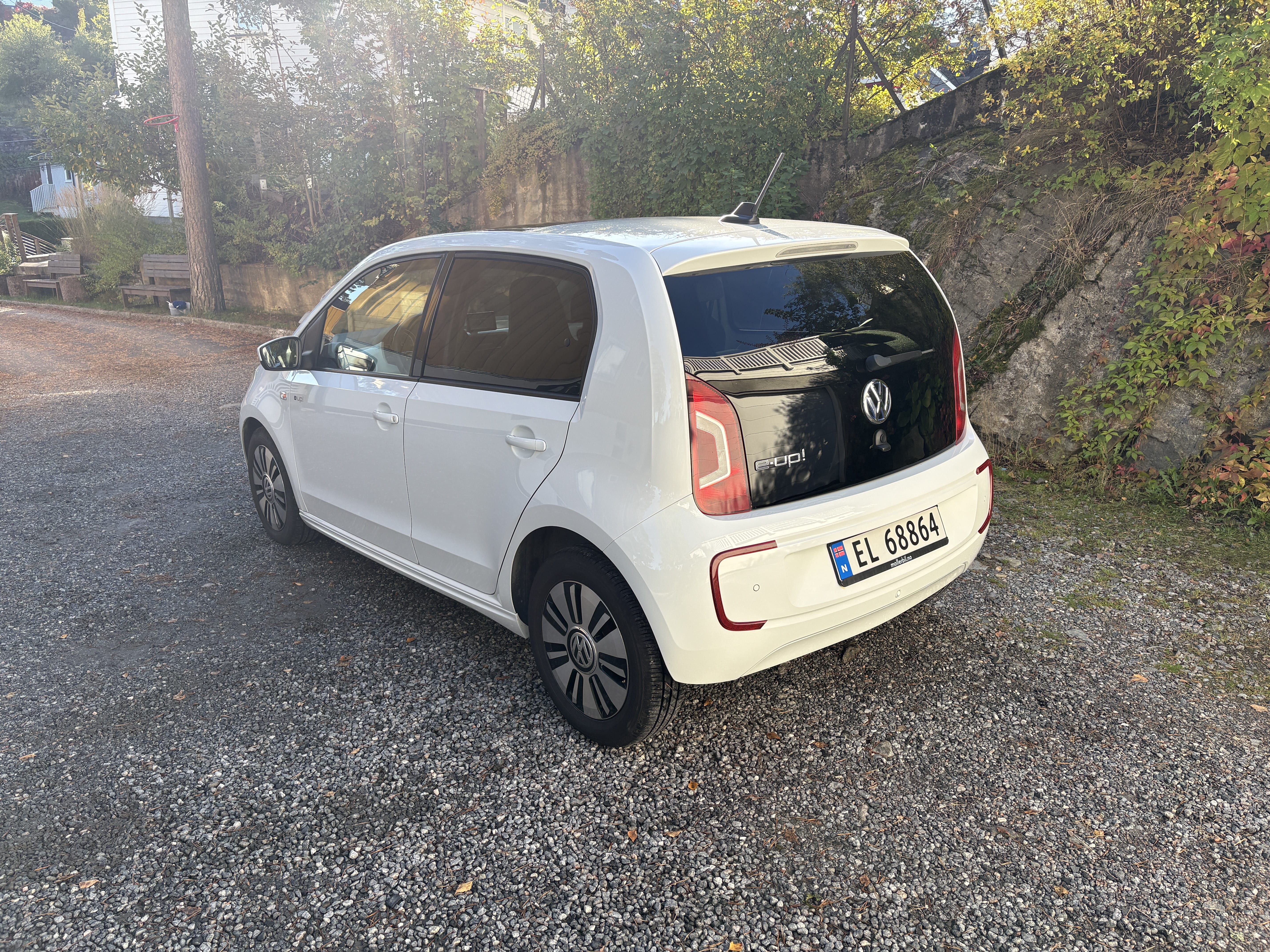 Volkswagen e-Up ! med Dashcam
