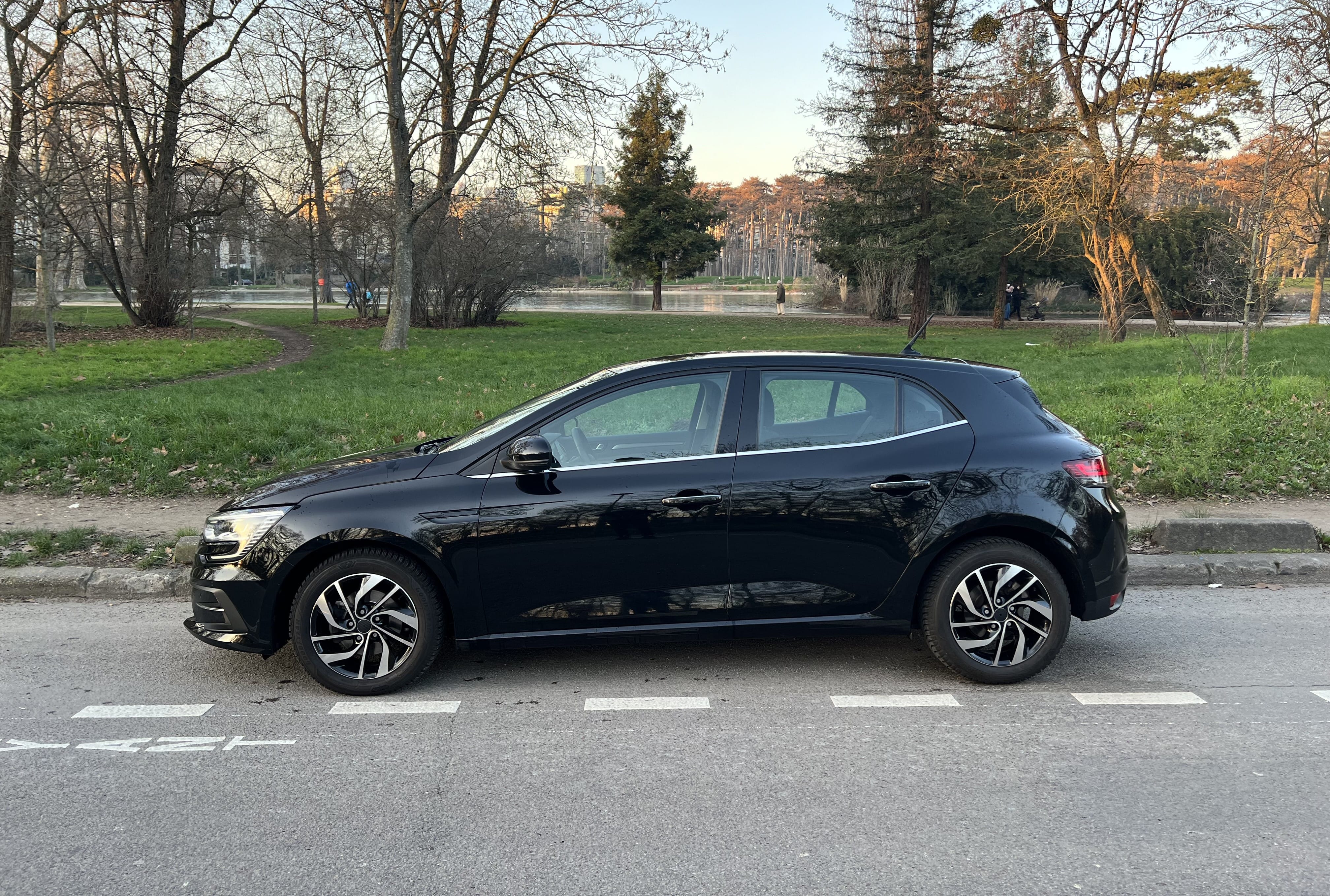 Renault Mégane 1.3 Tce 140 EDC7 Limited avec Climatisation