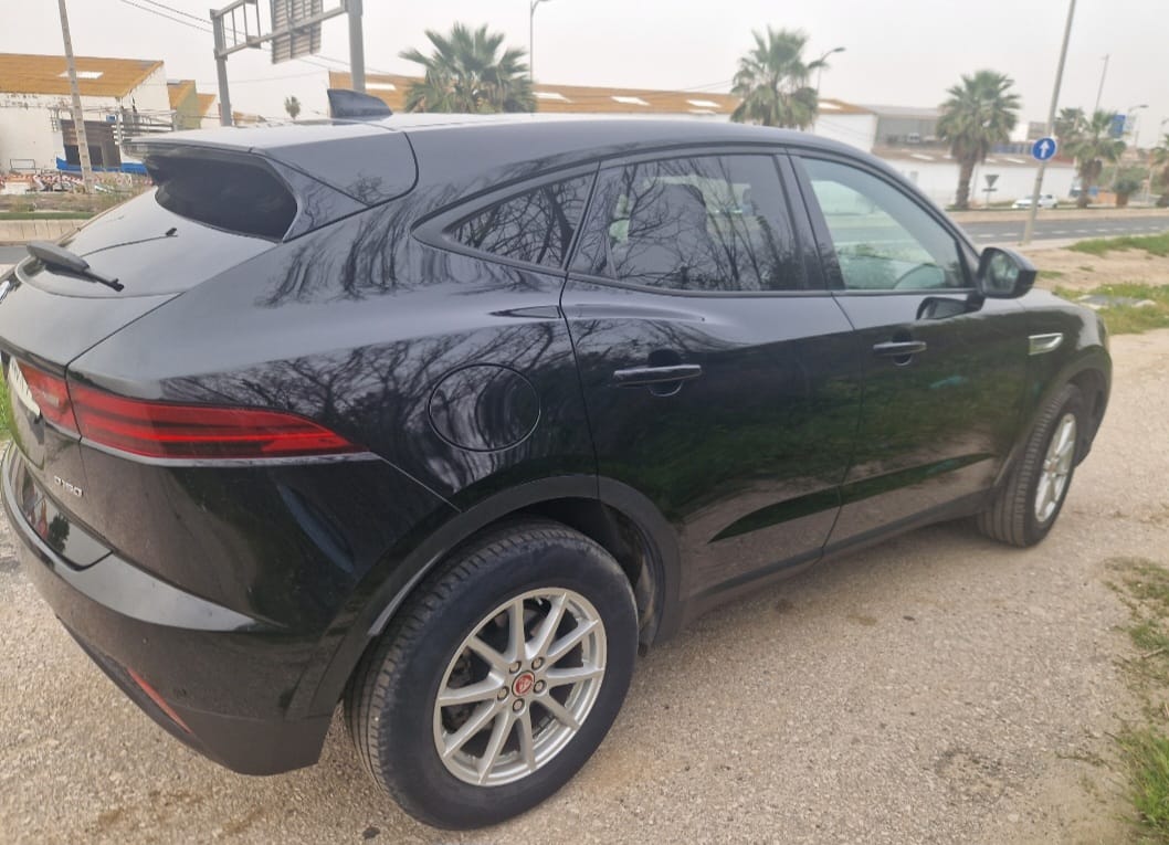 Jaguar E-Pace con Audio Bluetooth