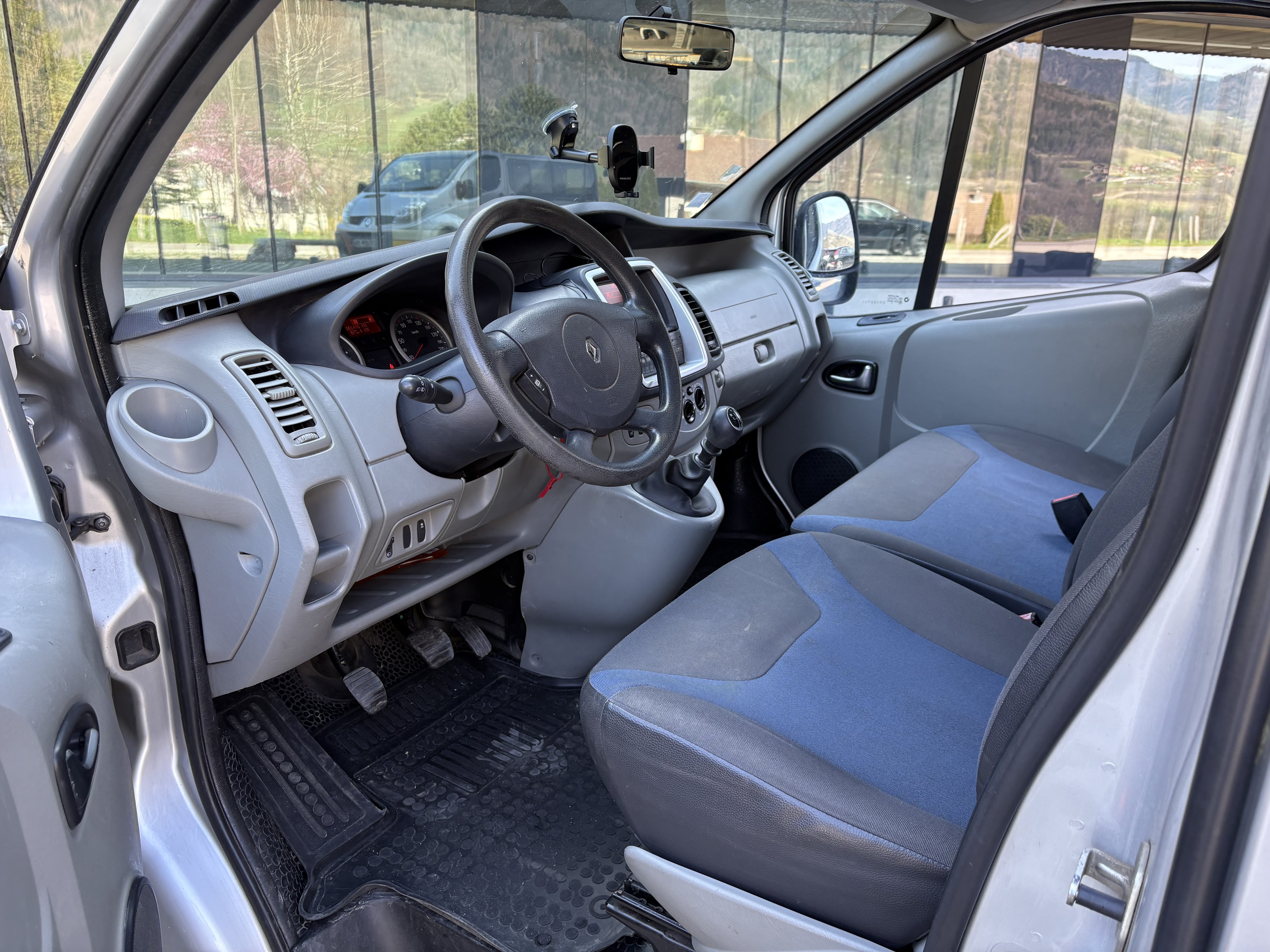 Renault Trafic Passenger Minibus 9 places avec Siège bébé