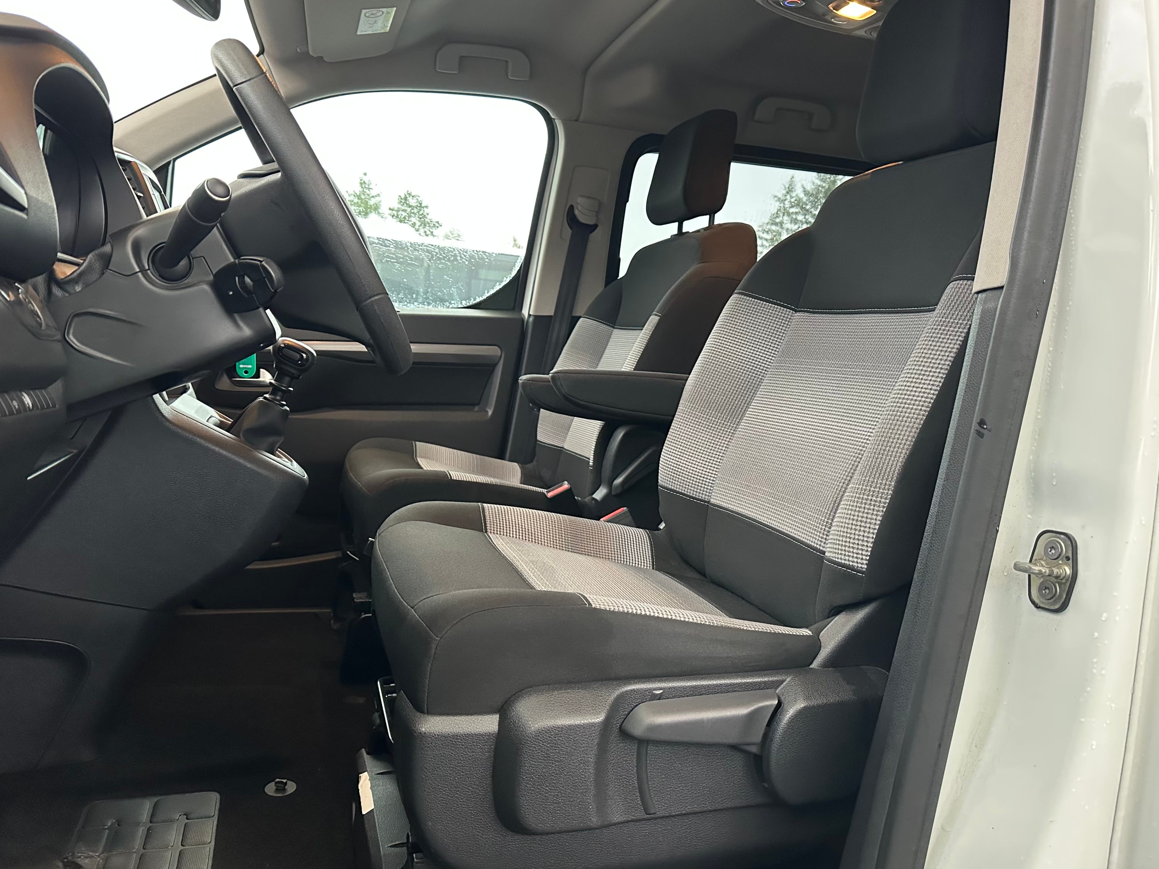 Citroen SpaceTourer avec Audio Bluetooth