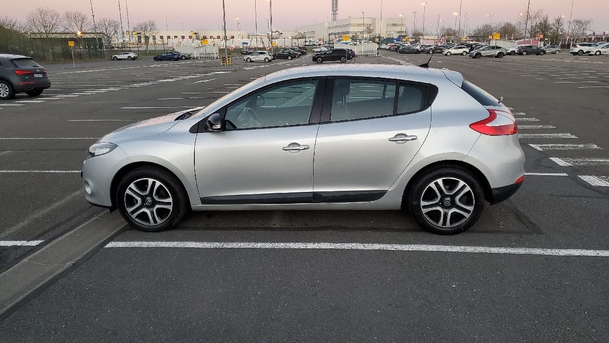 Renault Mégane III 1.4 TCE 130Ch Expression avec Climatisation
