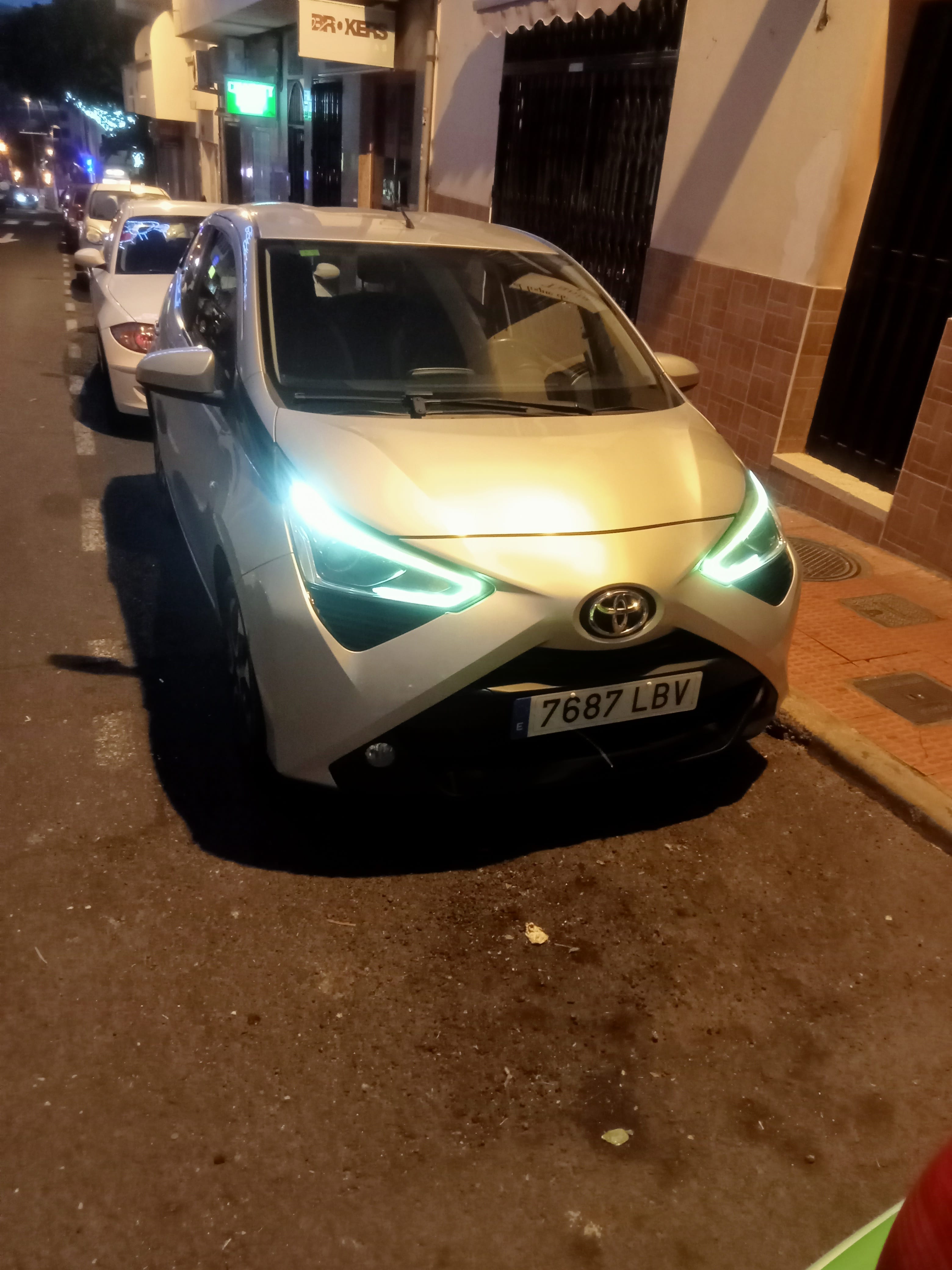 Toyota Aygo con Entrada de Audio/iPod