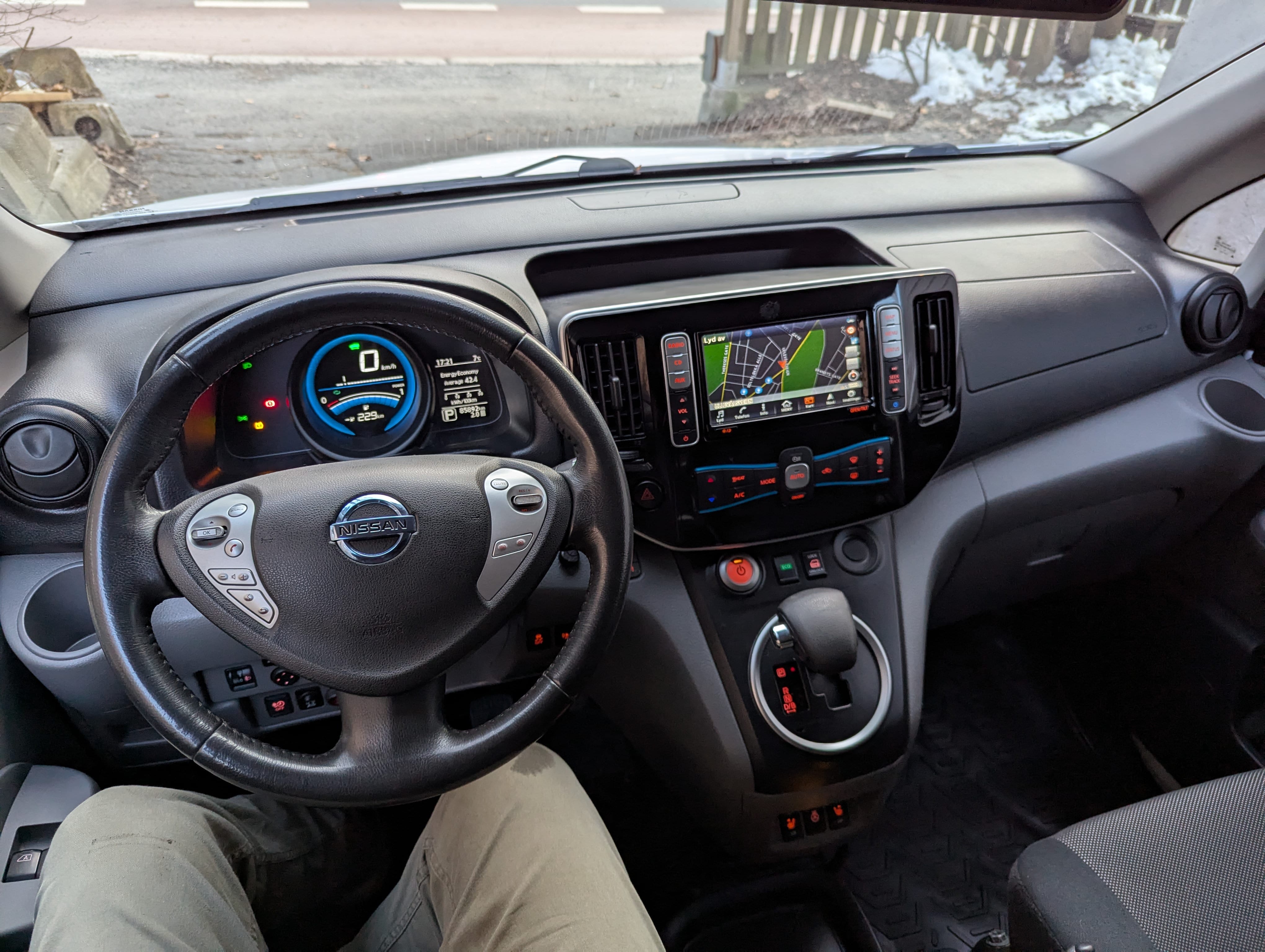 Nissan e-NV200 Varebil med Lydinngang