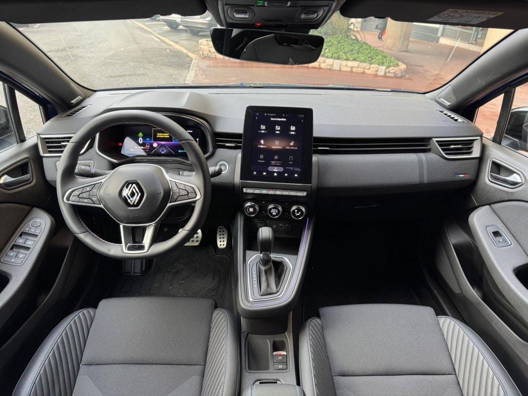 Renault Clio E-tech avec Régulateur de vitesse