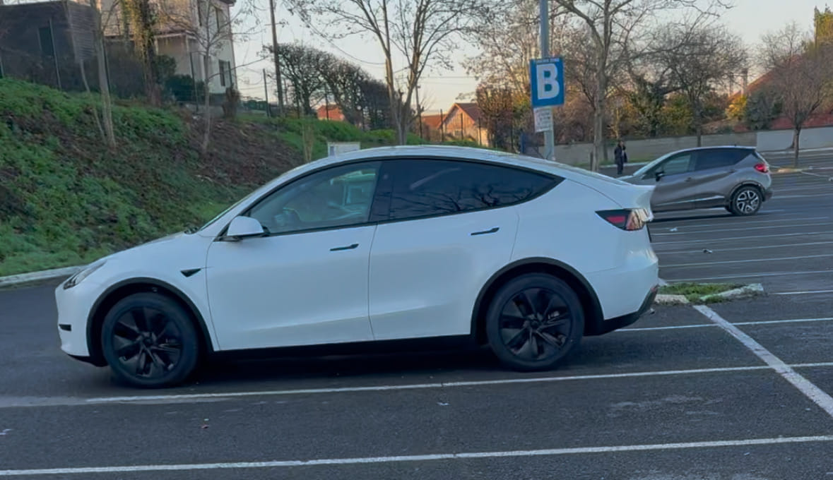 Tesla Model Y Long Range, 2024, Électrique, automatique