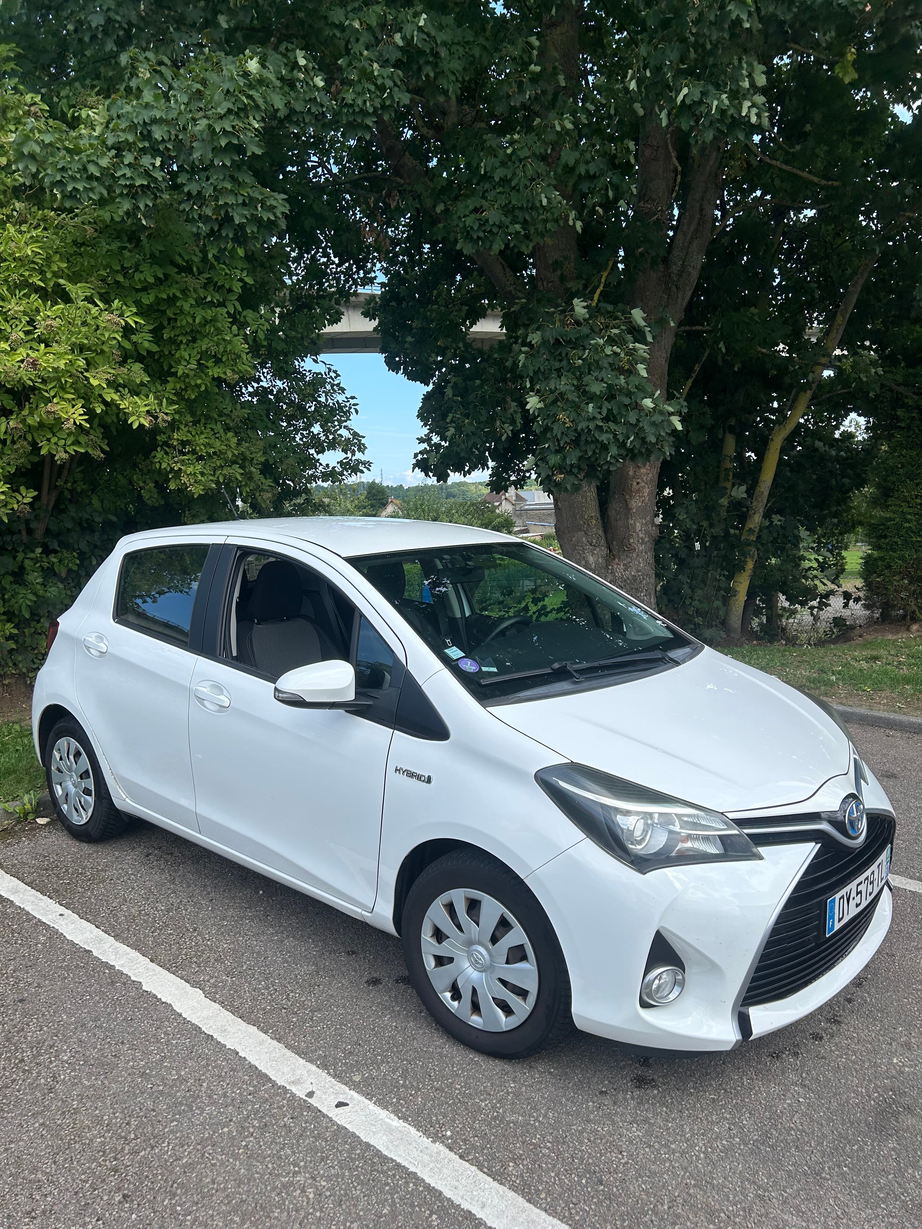 Toyota Yaris Hybride avec Climatisation