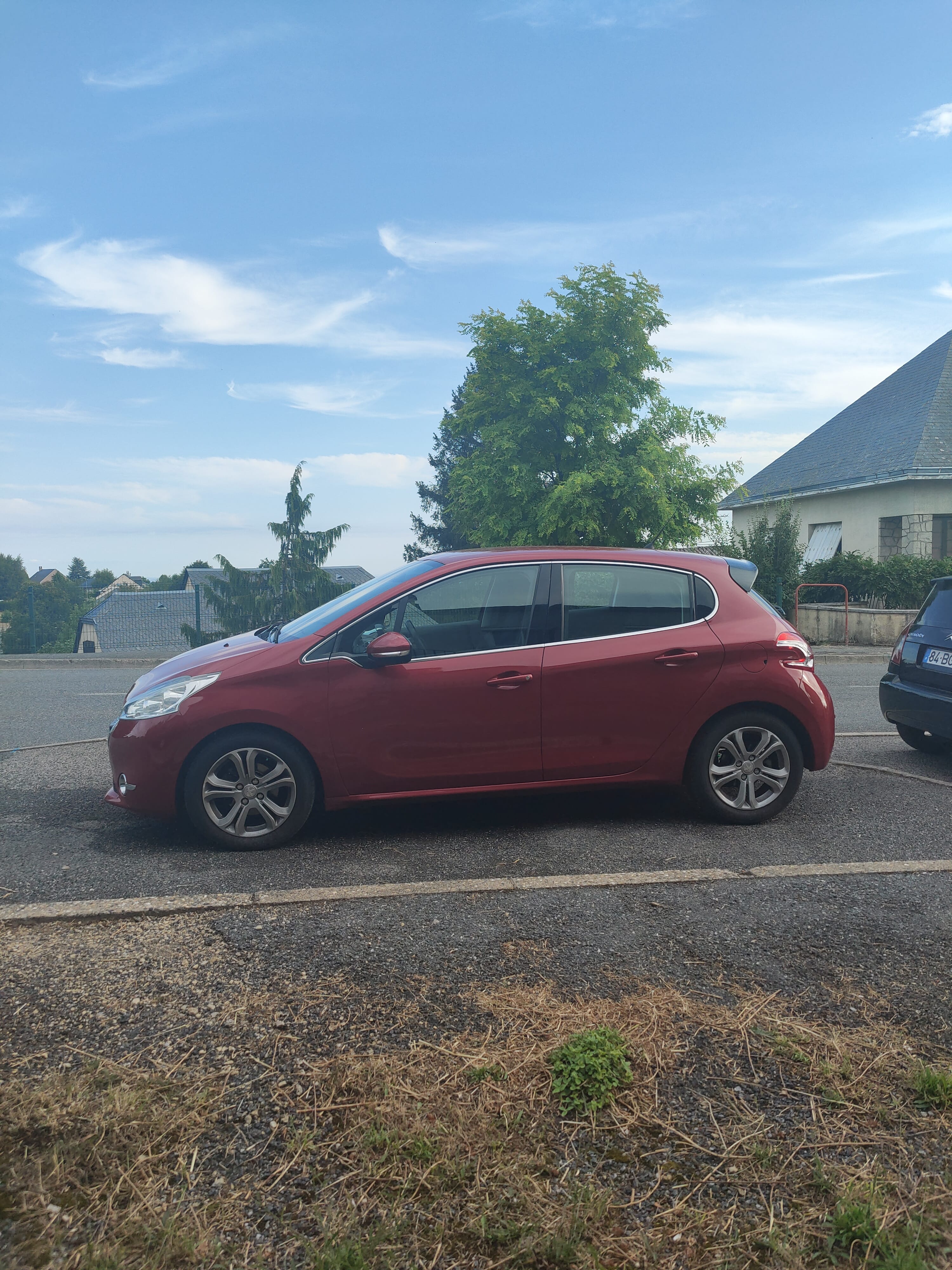 Peugeot 208 1.6 HDI avec Climatisation