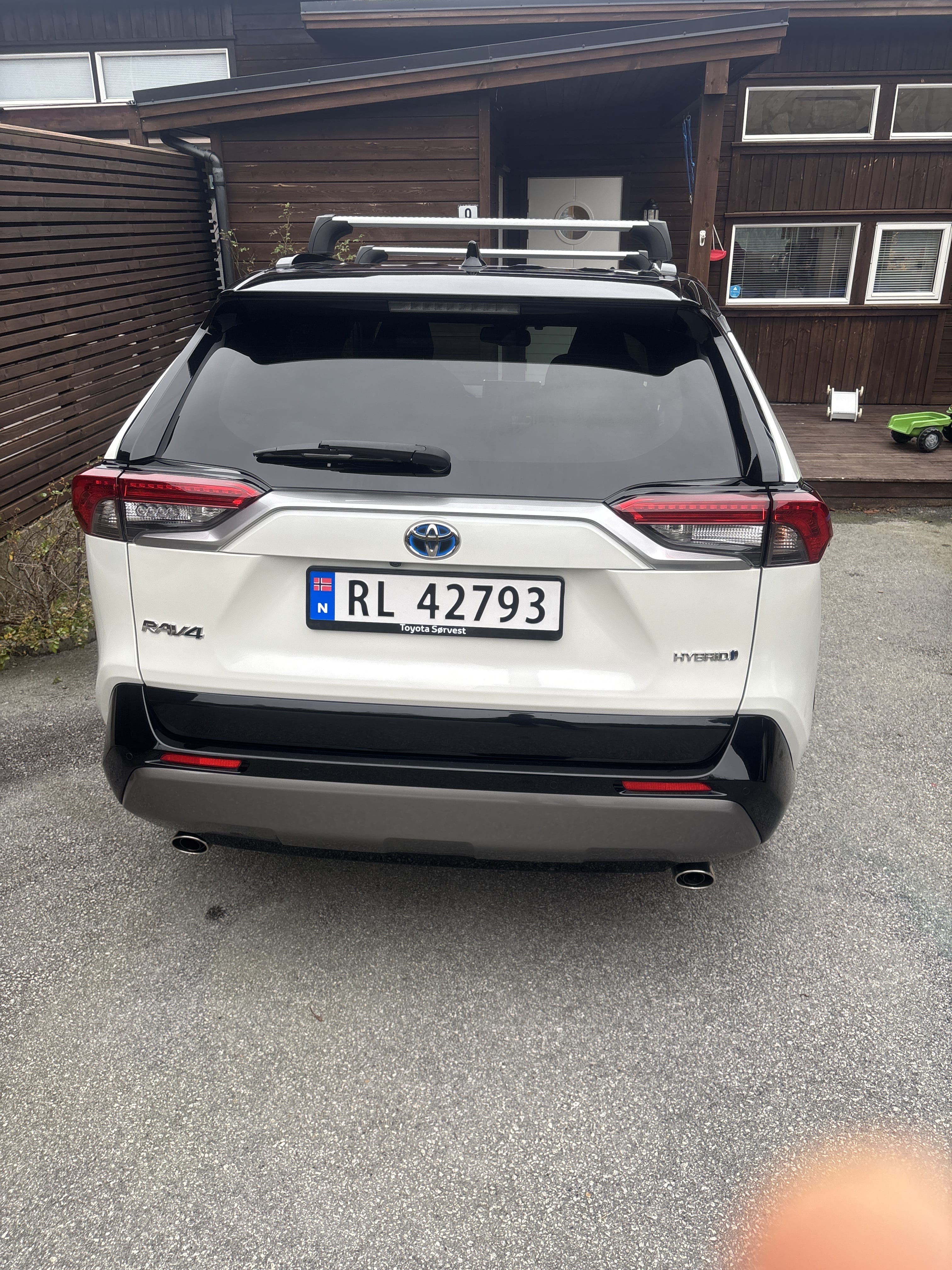 Toyota RAV 4 Hybrid med GPS