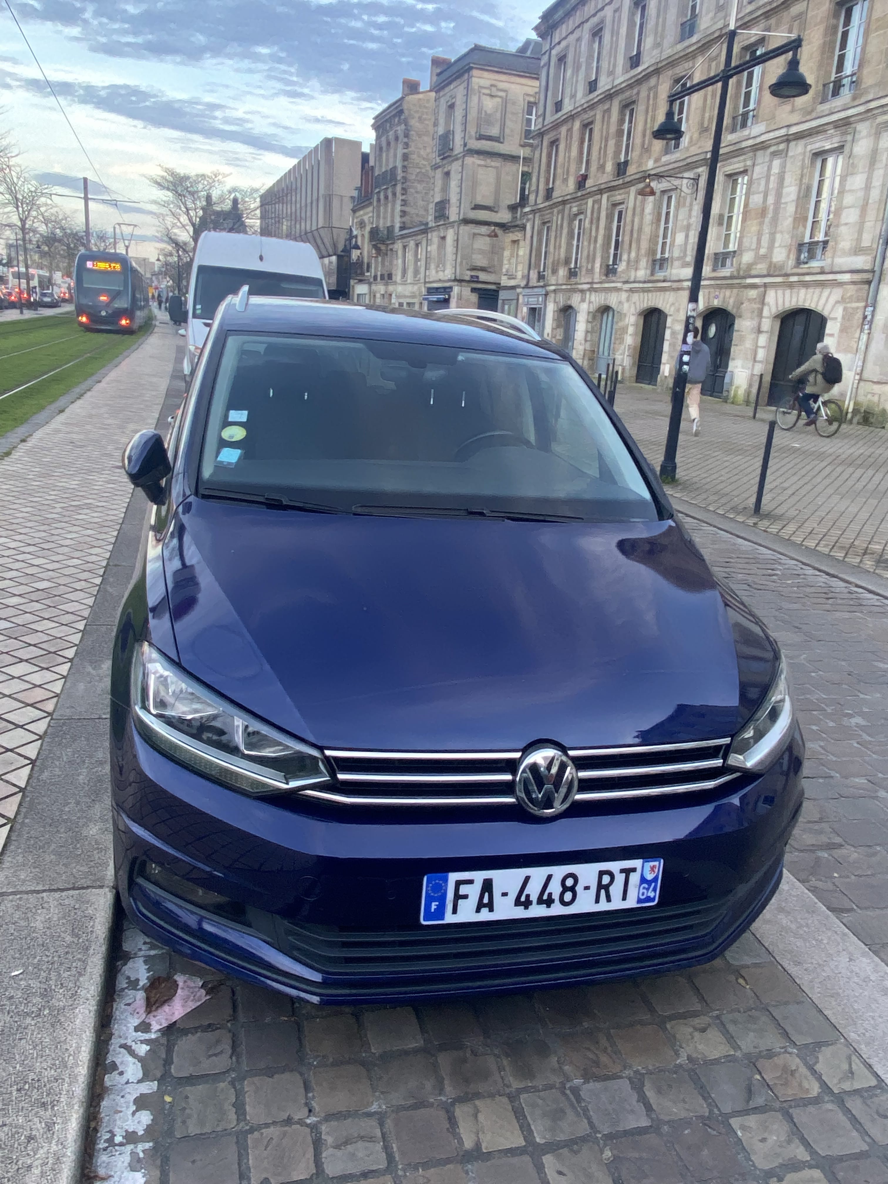 Volkswagen Touran avec GPS
