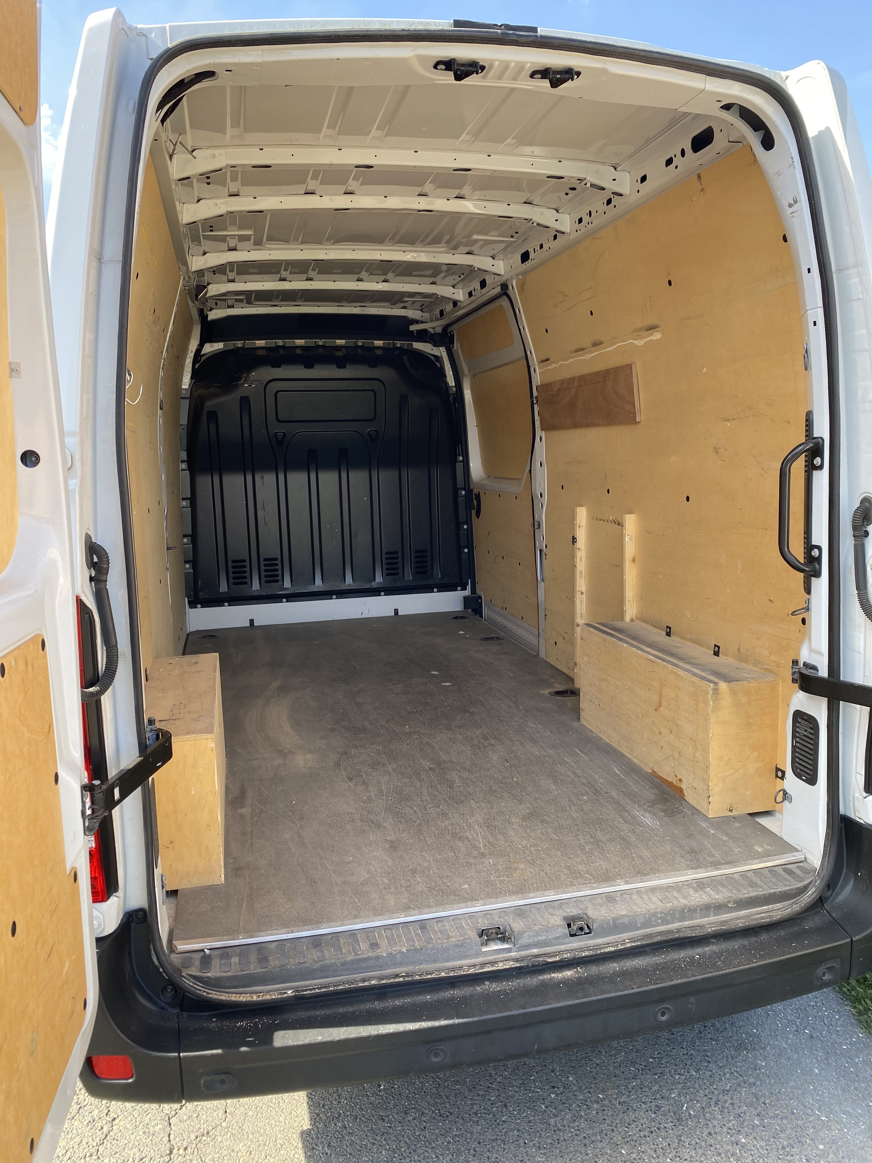 Nissan NV400 avec Audio Bluetooth