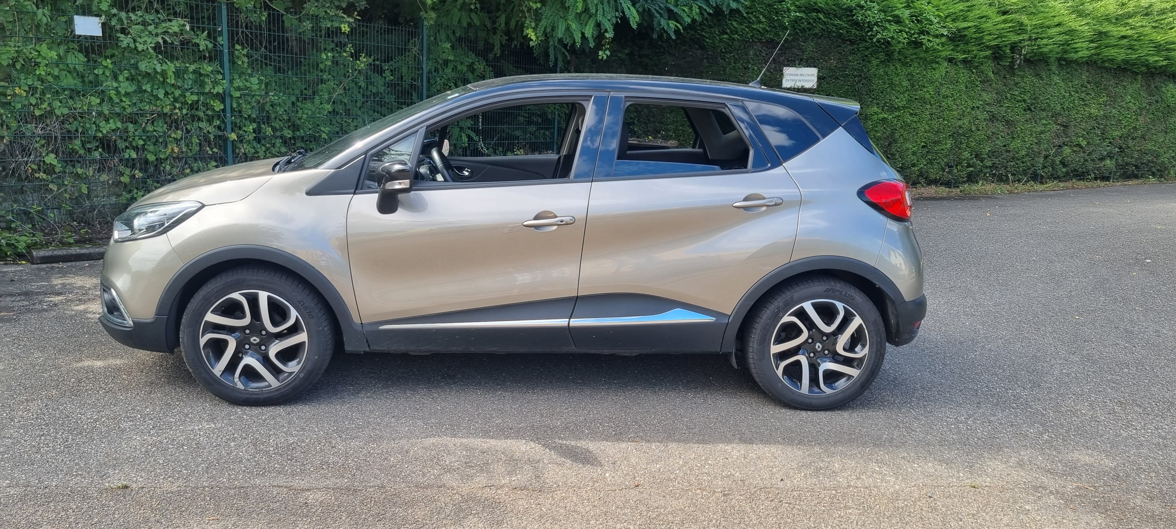Renault Captur 1.2TCe avec Attelage
