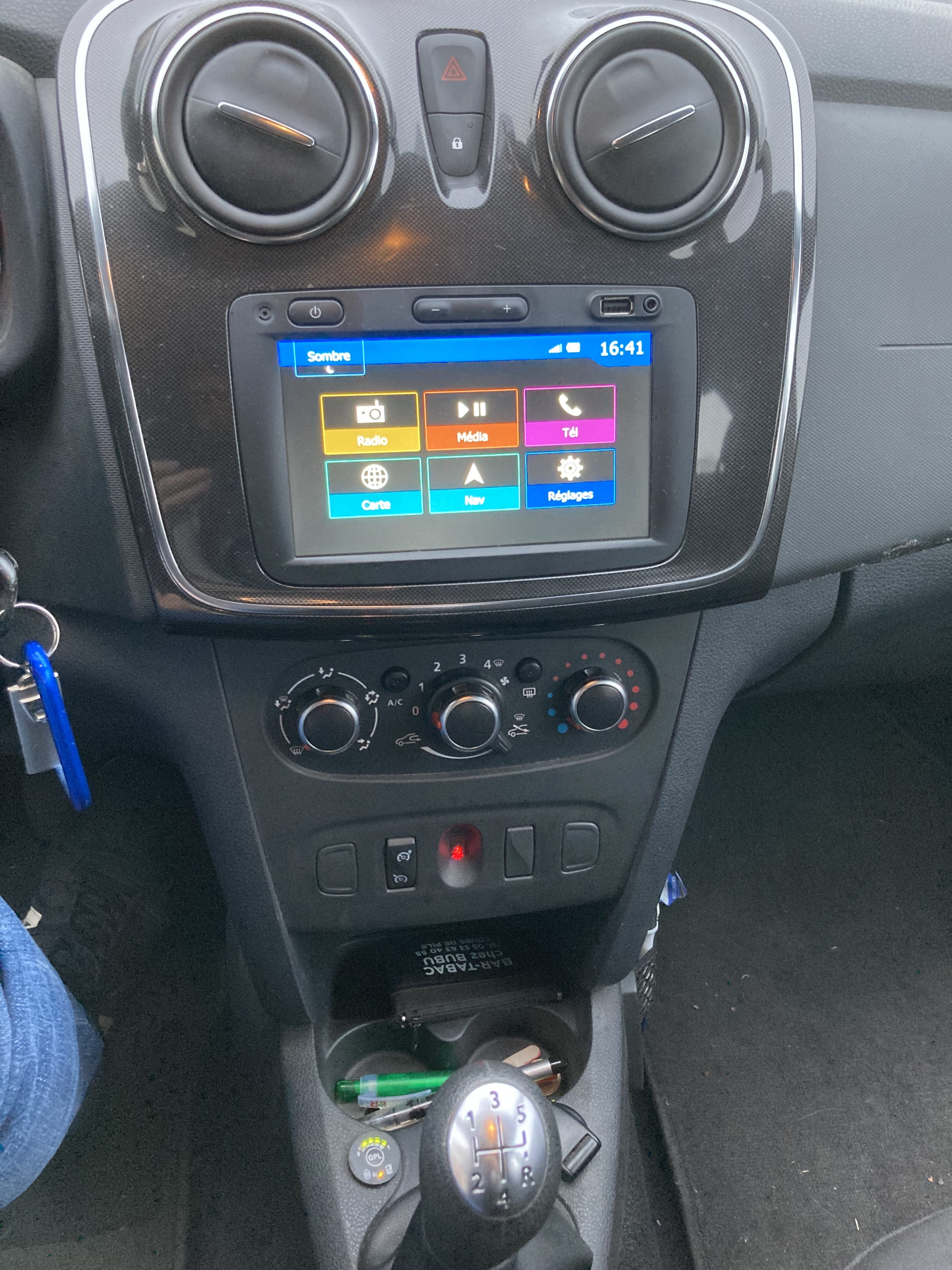 Dacia Sandero GPL / essence 95 avec GPS