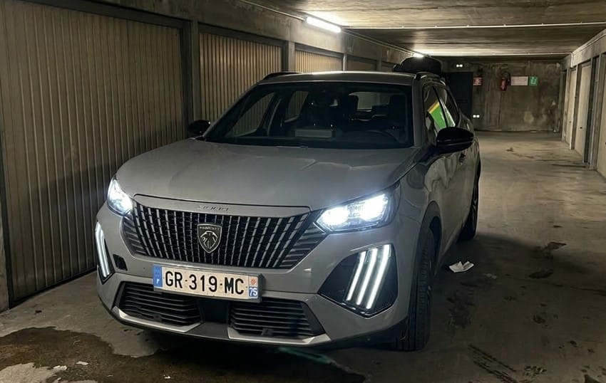 Peugeot 2008, 2023, Essence 95, automatique