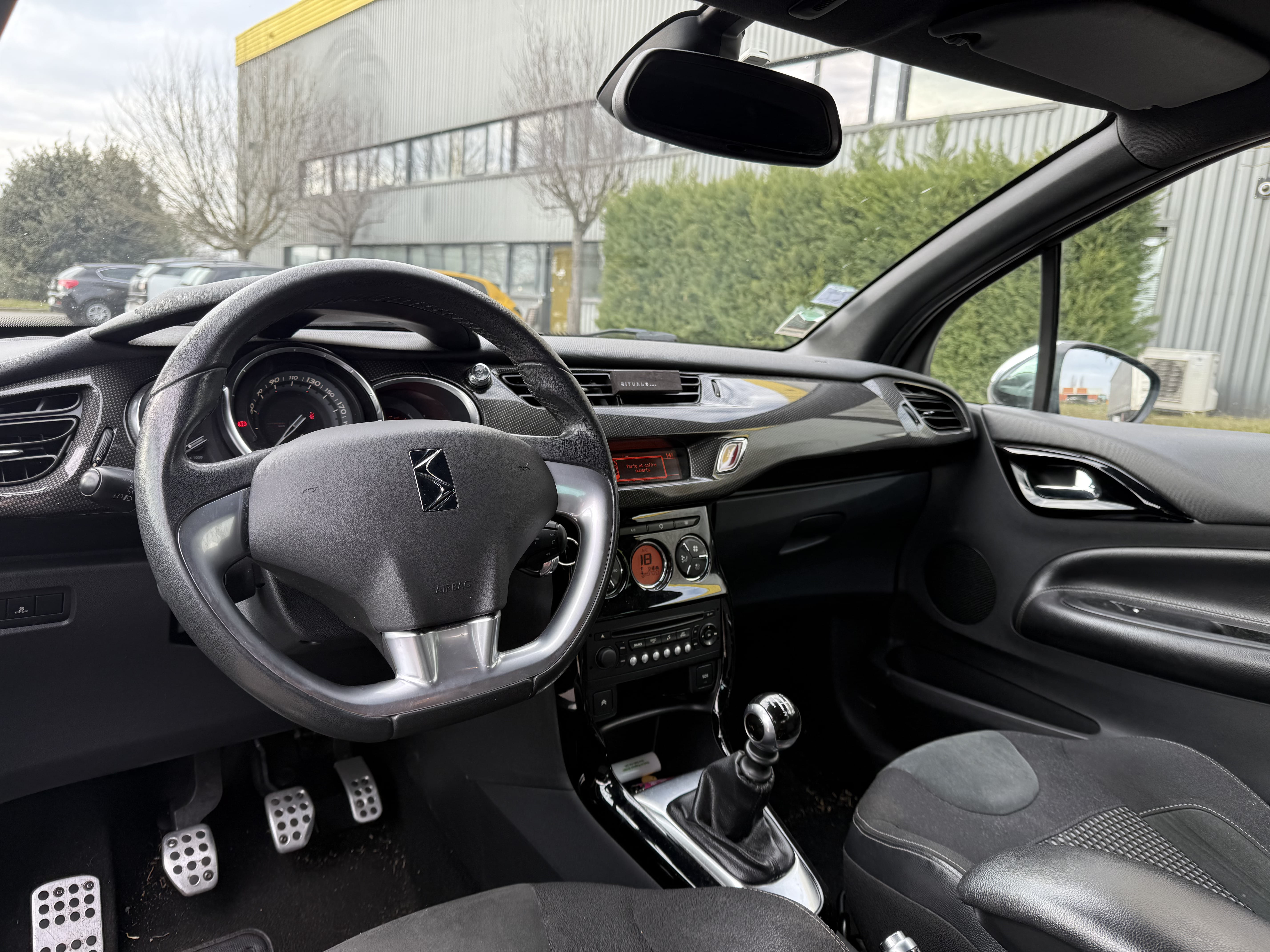DS 3