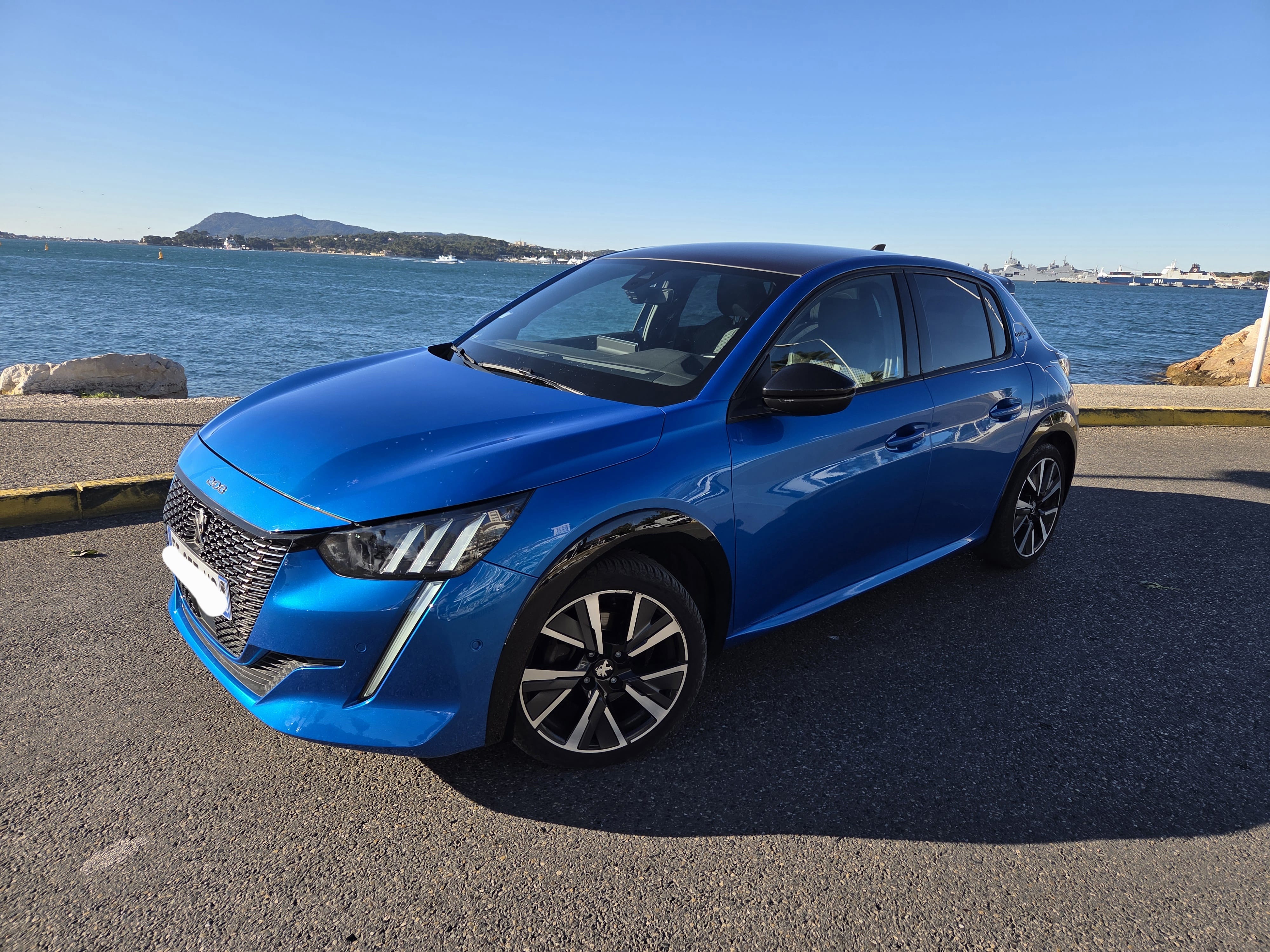 Peugeot 208 GT Line 130, 2020, Essence 95, automatique