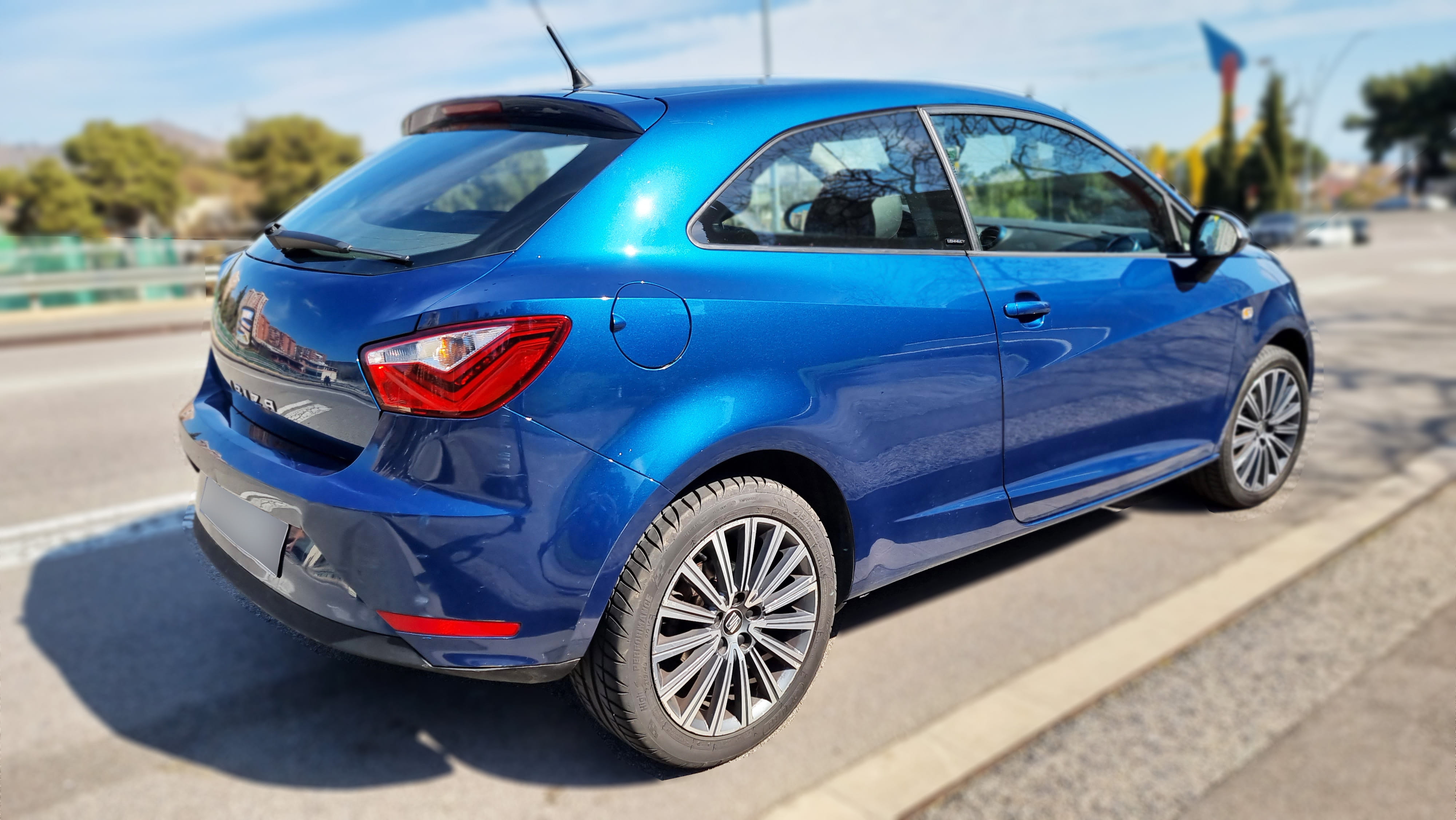 Seat Ibiza Connect Blue con Control de velocidad