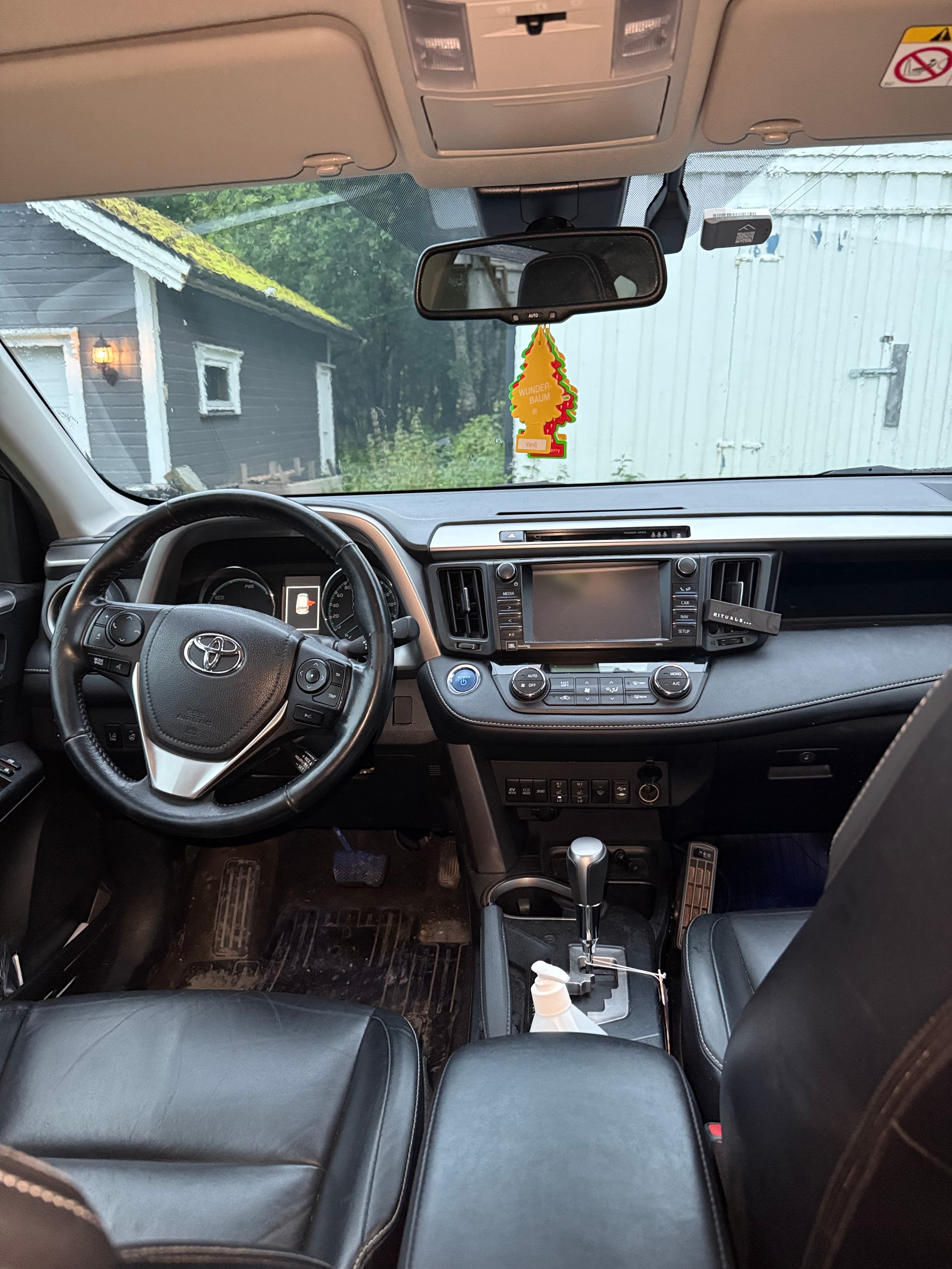 Toyota RAV 4 Hybrid med GPS