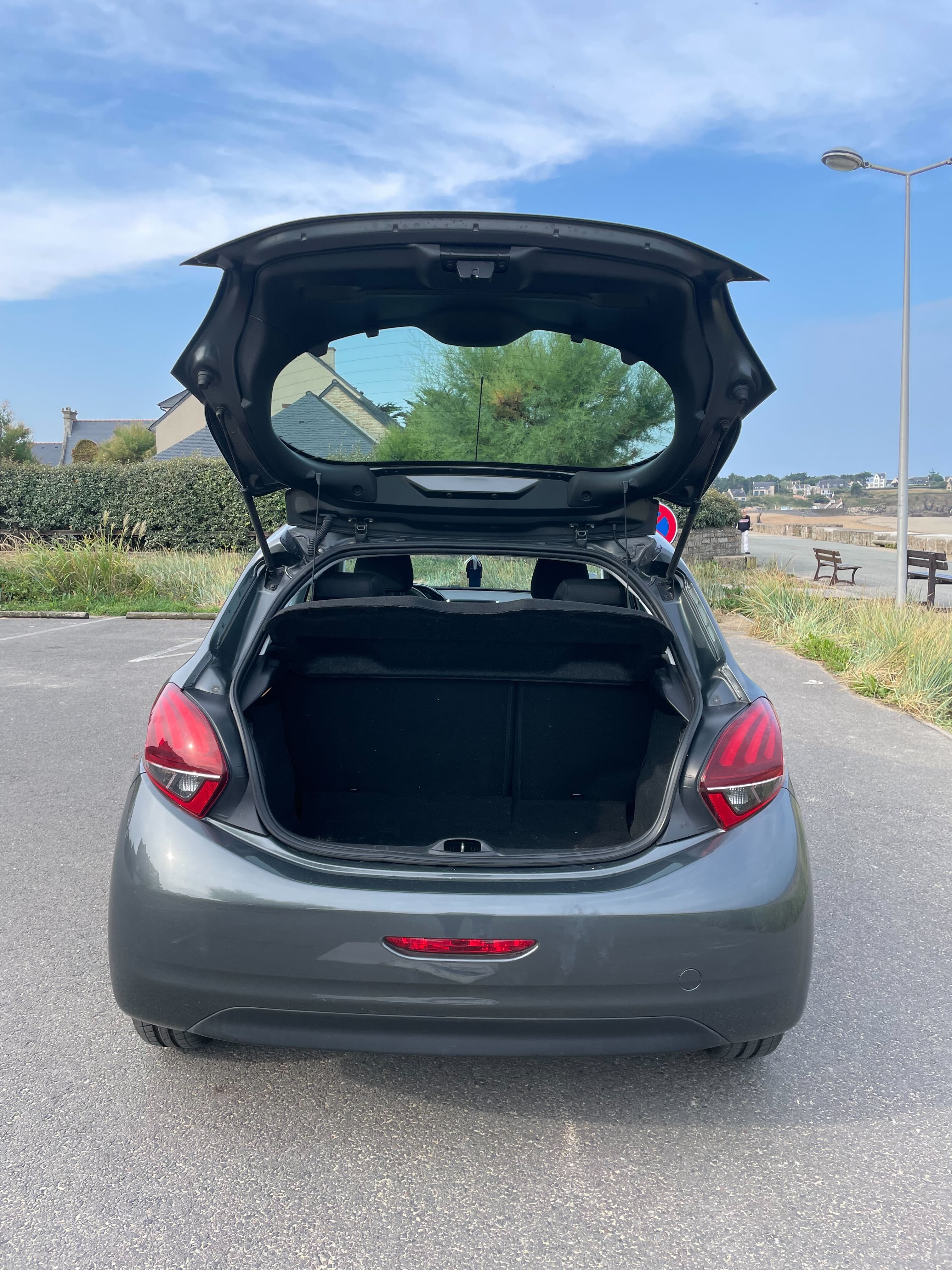 Peugeot 208 avec Audio Bluetooth