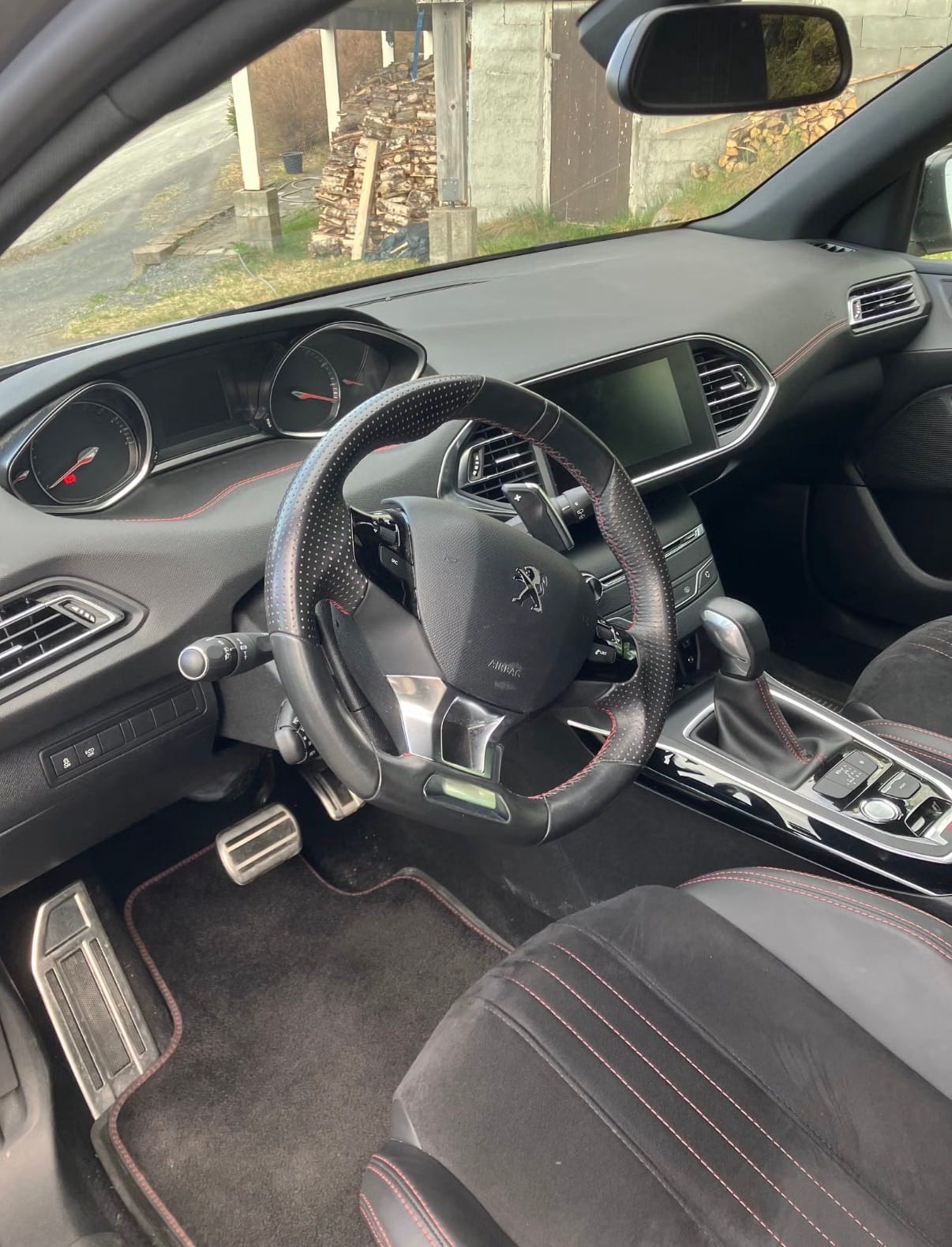 Peugeot 308 med Bluetooth audio